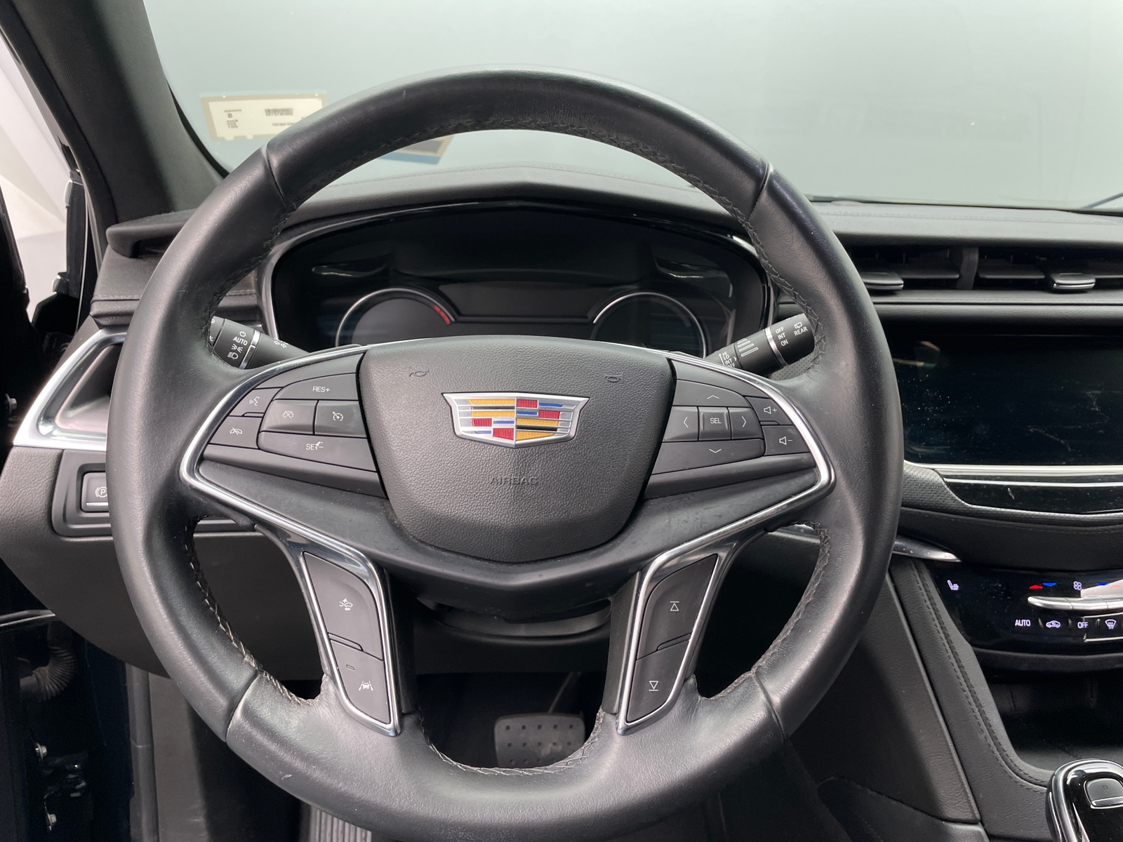 Thumbnail: 2021 Cadillac XT5 - 4