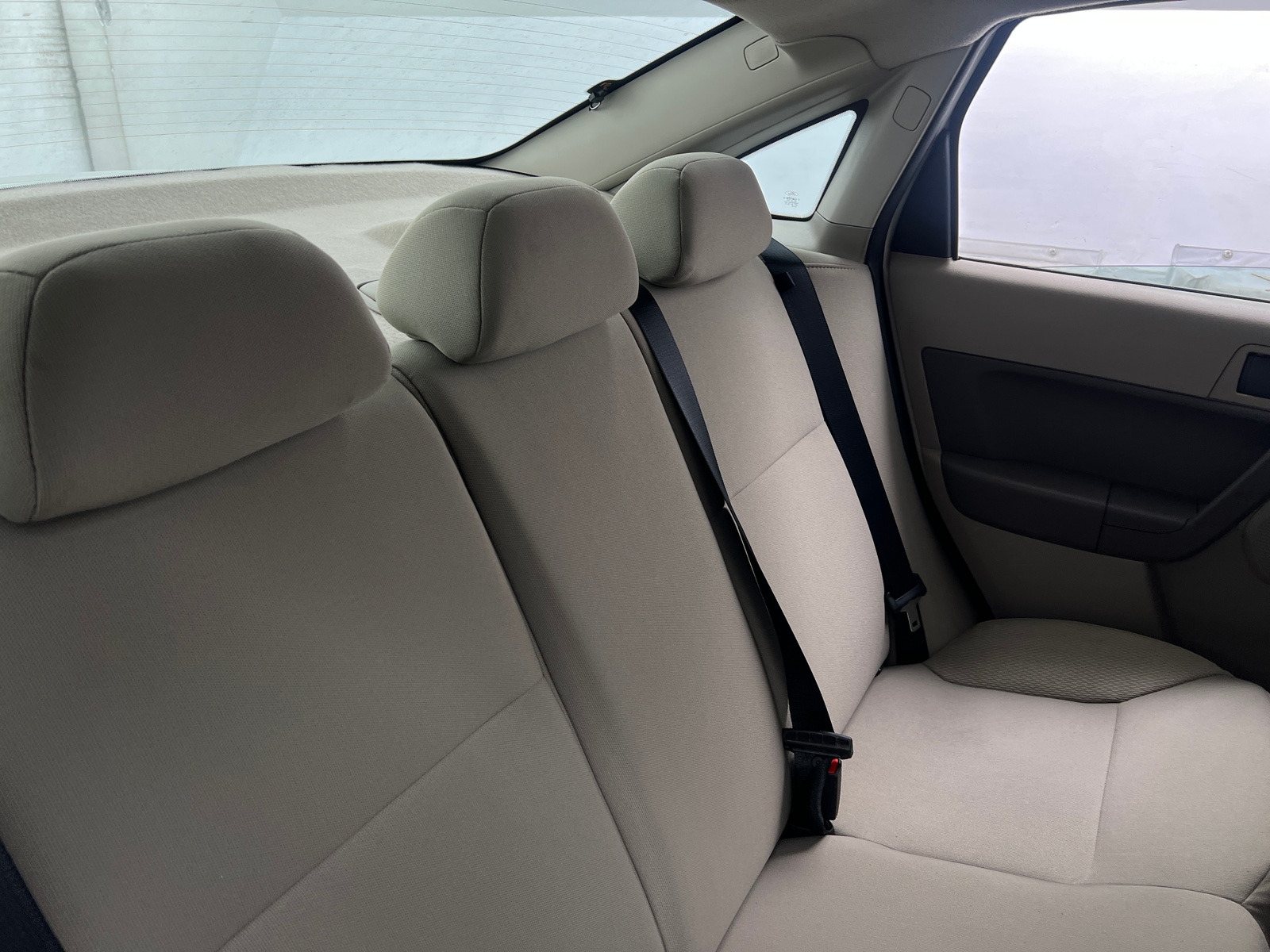 Thumbnail: 2010 Ford Focus - 6