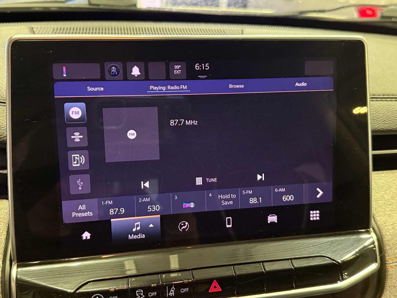 Thumbnail: 2022 Jeep Compass - 4