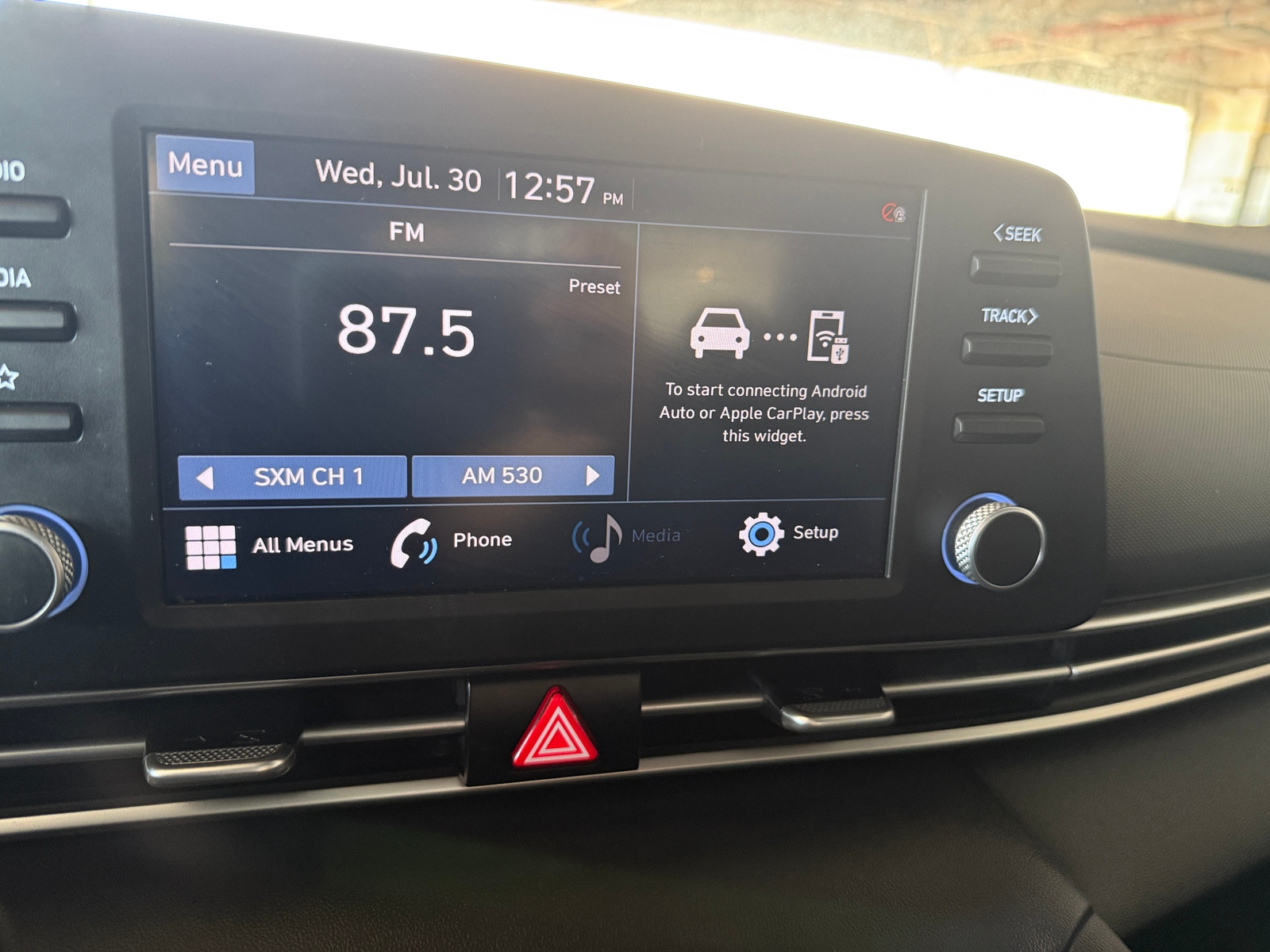 Thumbnail: 2023 Hyundai Elantra - 4