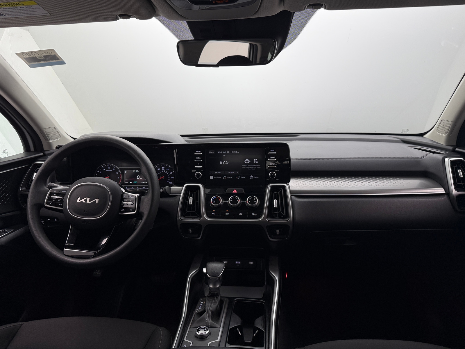 Thumbnail: 2022 Kia Sorento - 3