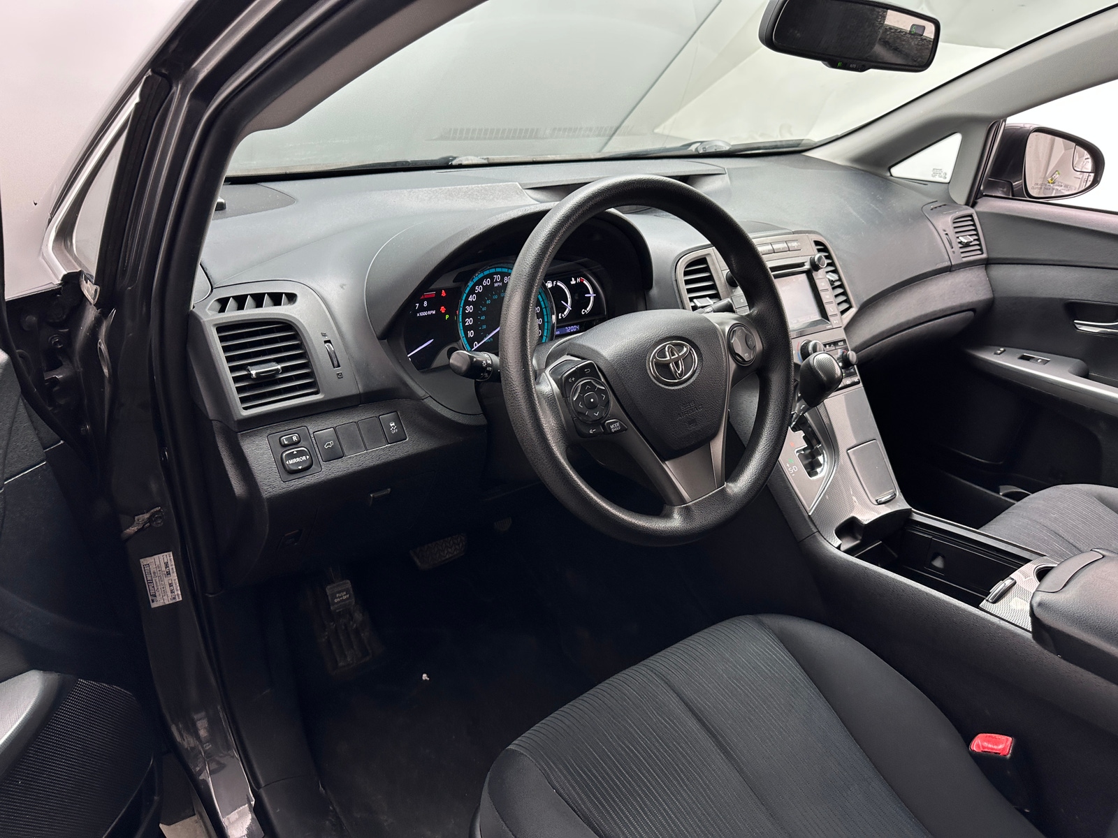 Thumbnail: 2015 Toyota Venza - 3