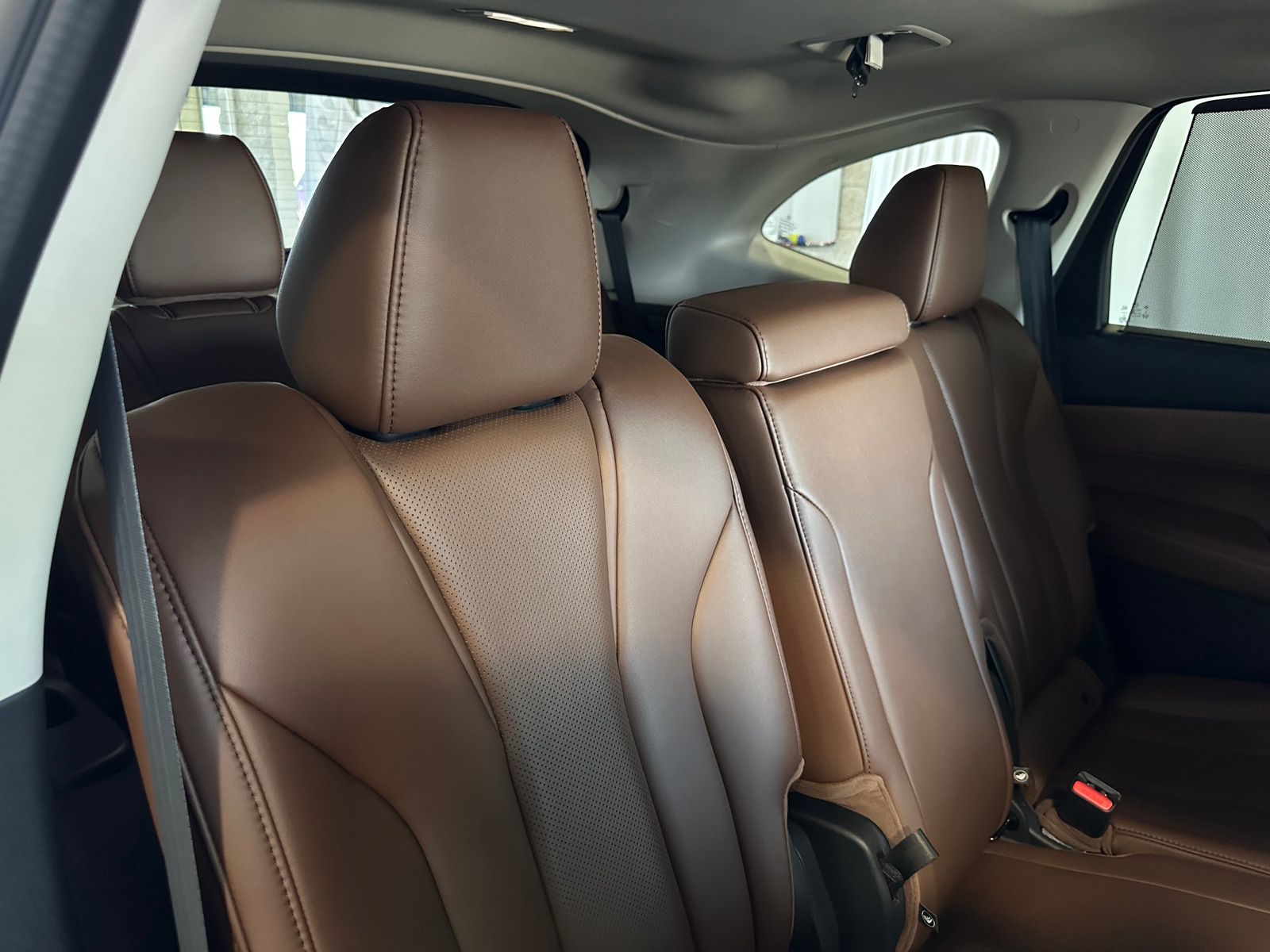 Thumbnail: 2022 Acura MDX - 5