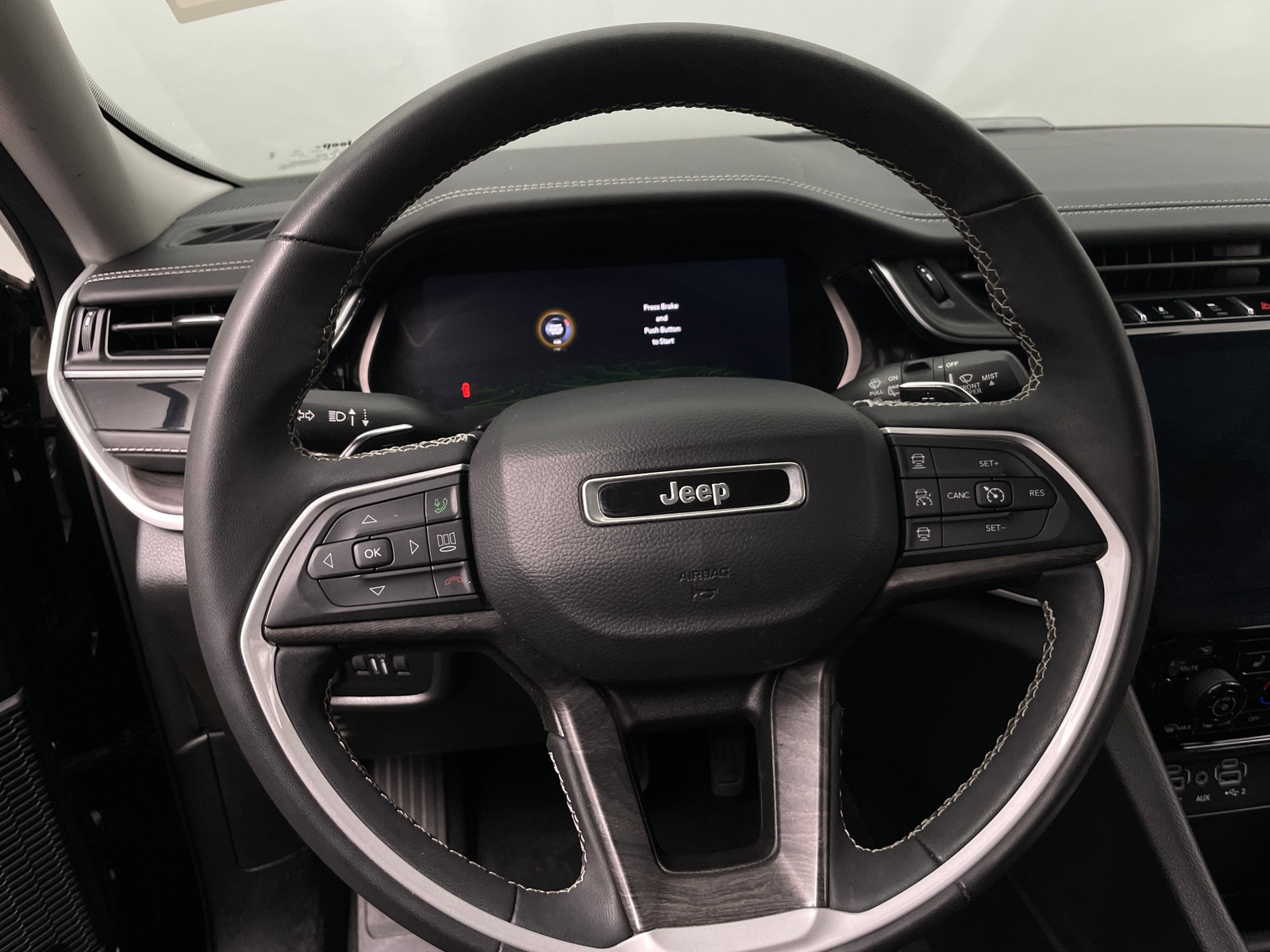 Thumbnail: 2022 Jeep Grand Cherokee - 4