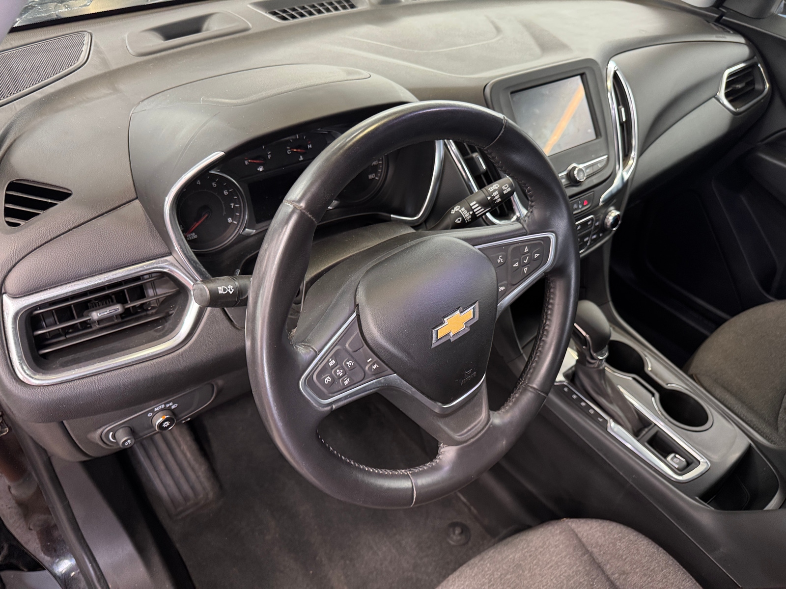 Thumbnail: 2022 Chevrolet Equinox - 3
