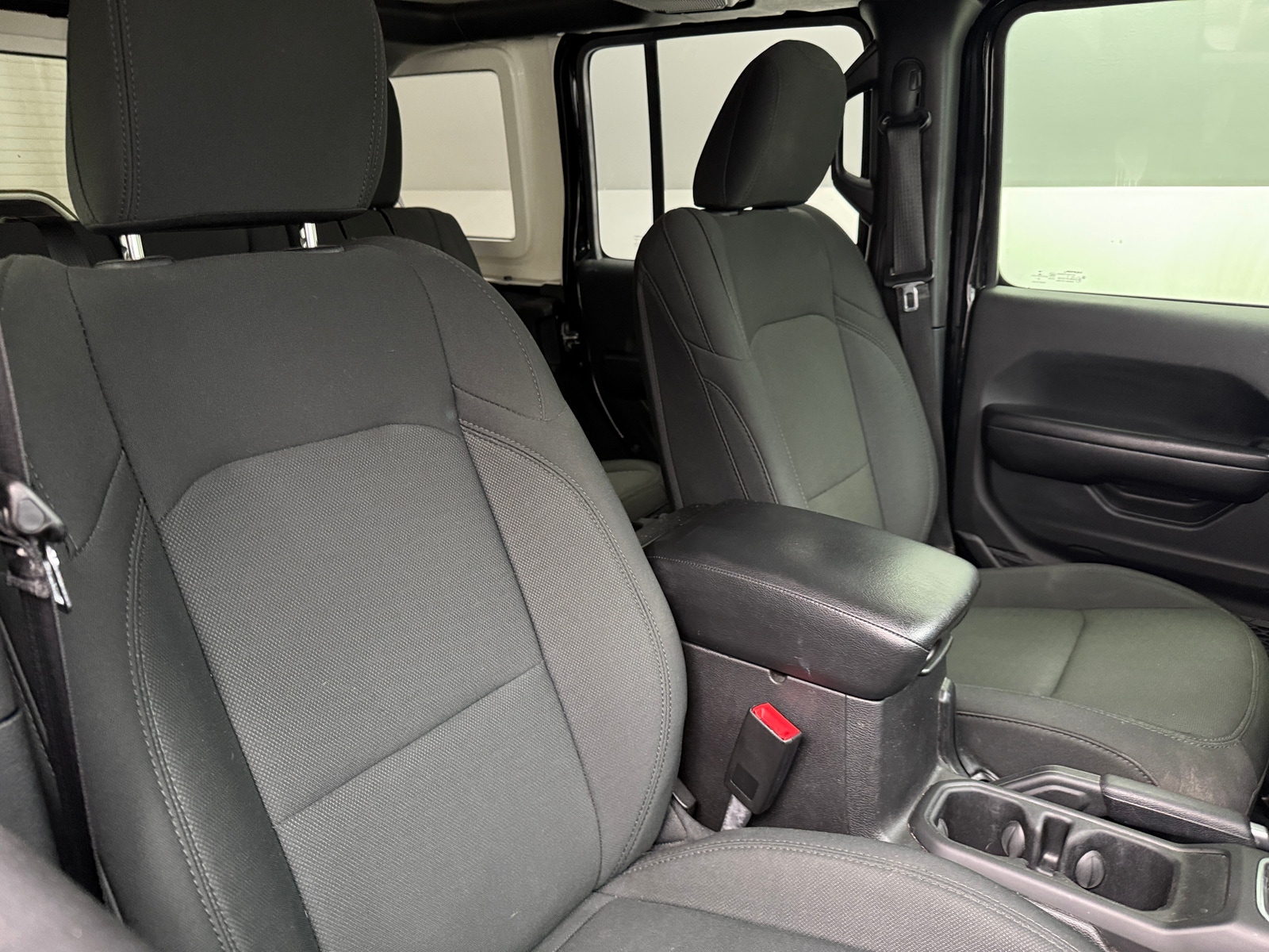 Thumbnail: 2019 Jeep Wrangler - 2