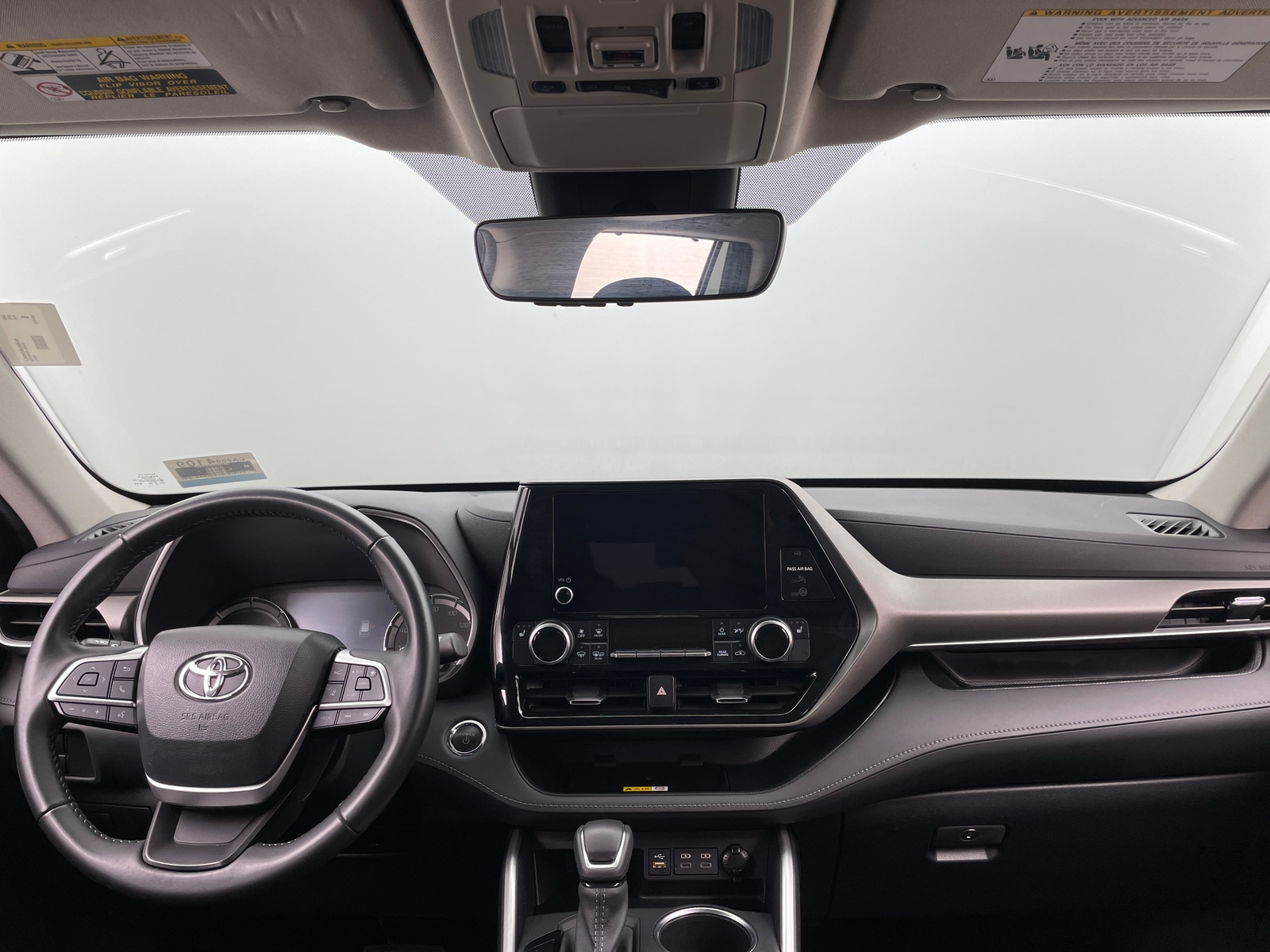 Thumbnail: 2023 Toyota Highlander - 2