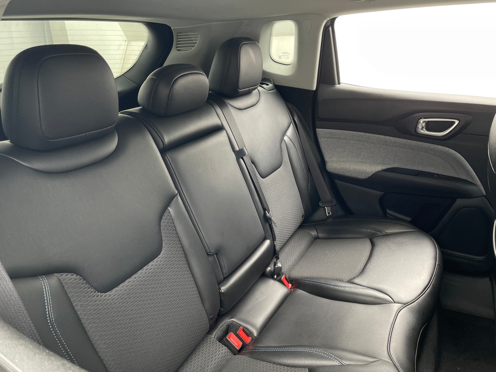 Thumbnail: 2022 Jeep Compass - 6