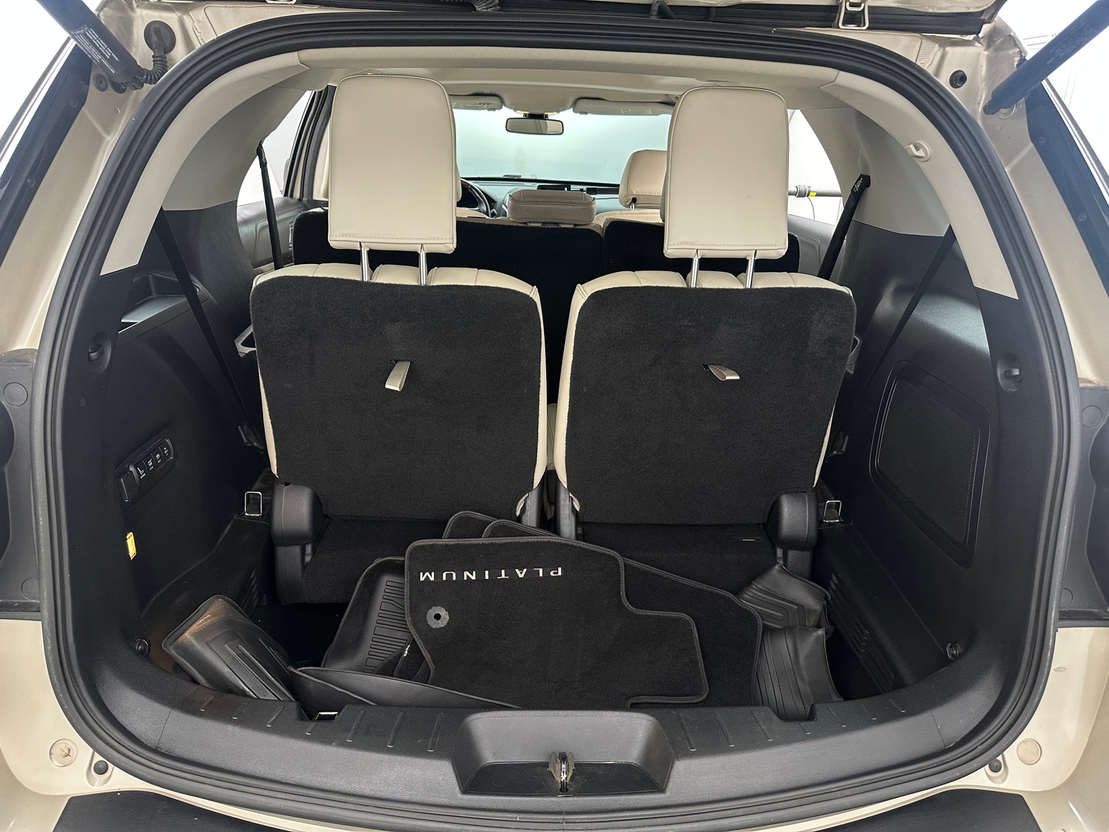 Thumbnail: 2017 Ford Explorer - 6