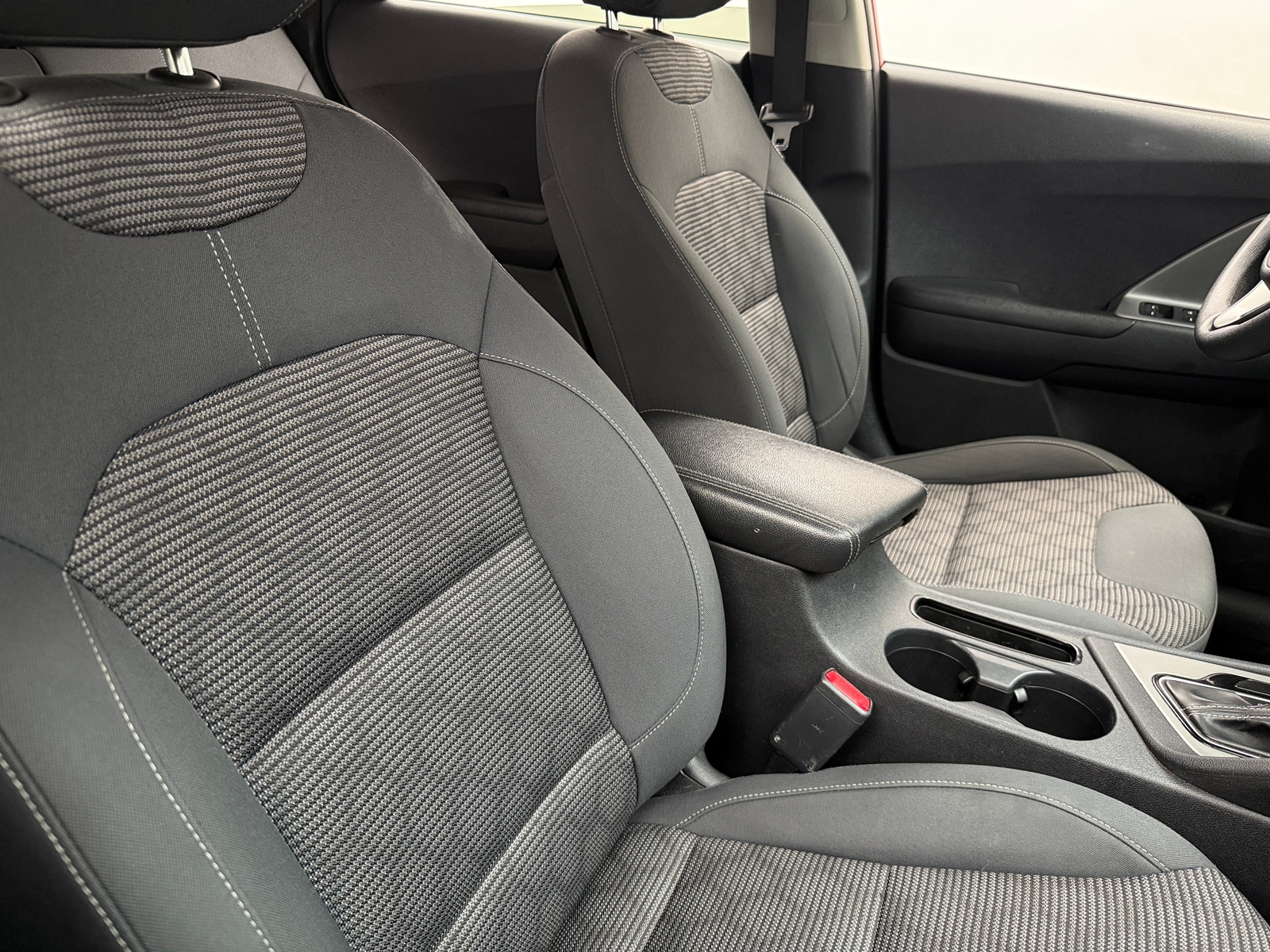 Thumbnail: 2017 Kia Niro - 2
