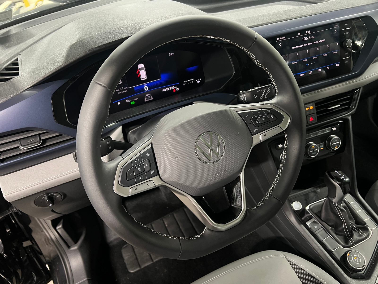 Thumbnail: 2024 Volkswagen Taos - 4