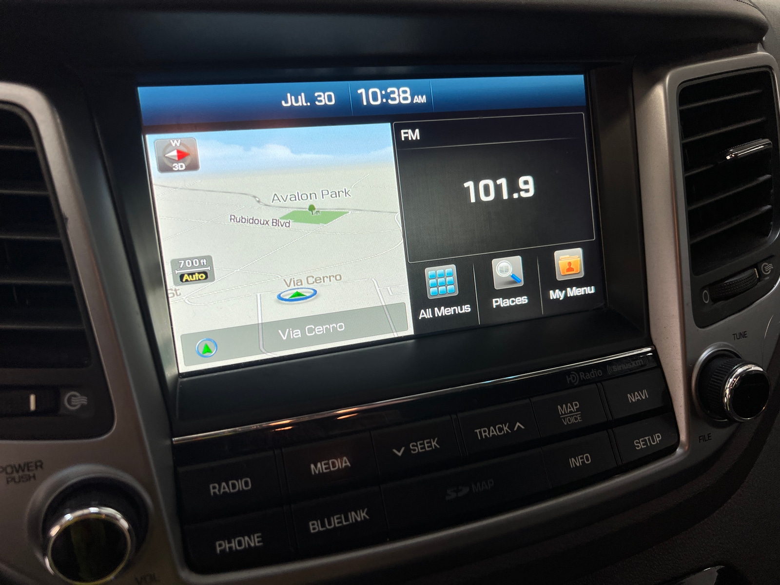 Thumbnail: 2016 Hyundai Tucson - 3