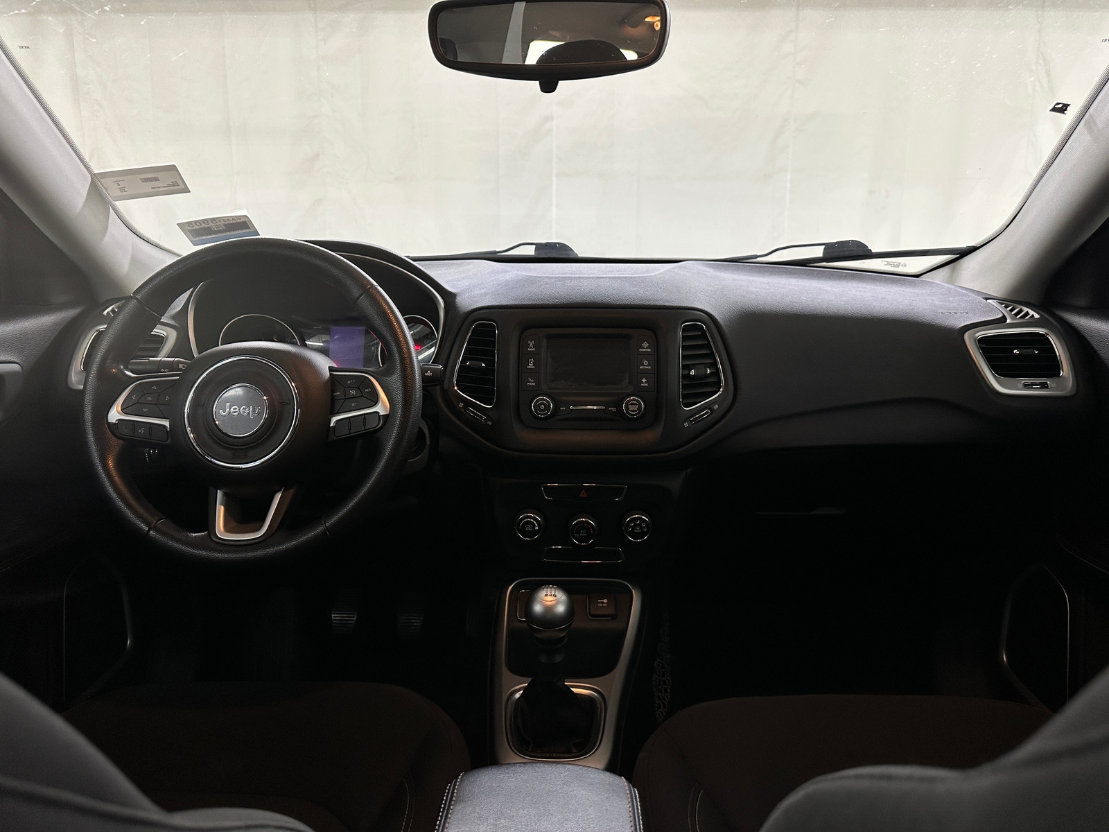 Thumbnail: 2018 Jeep Compass - 3