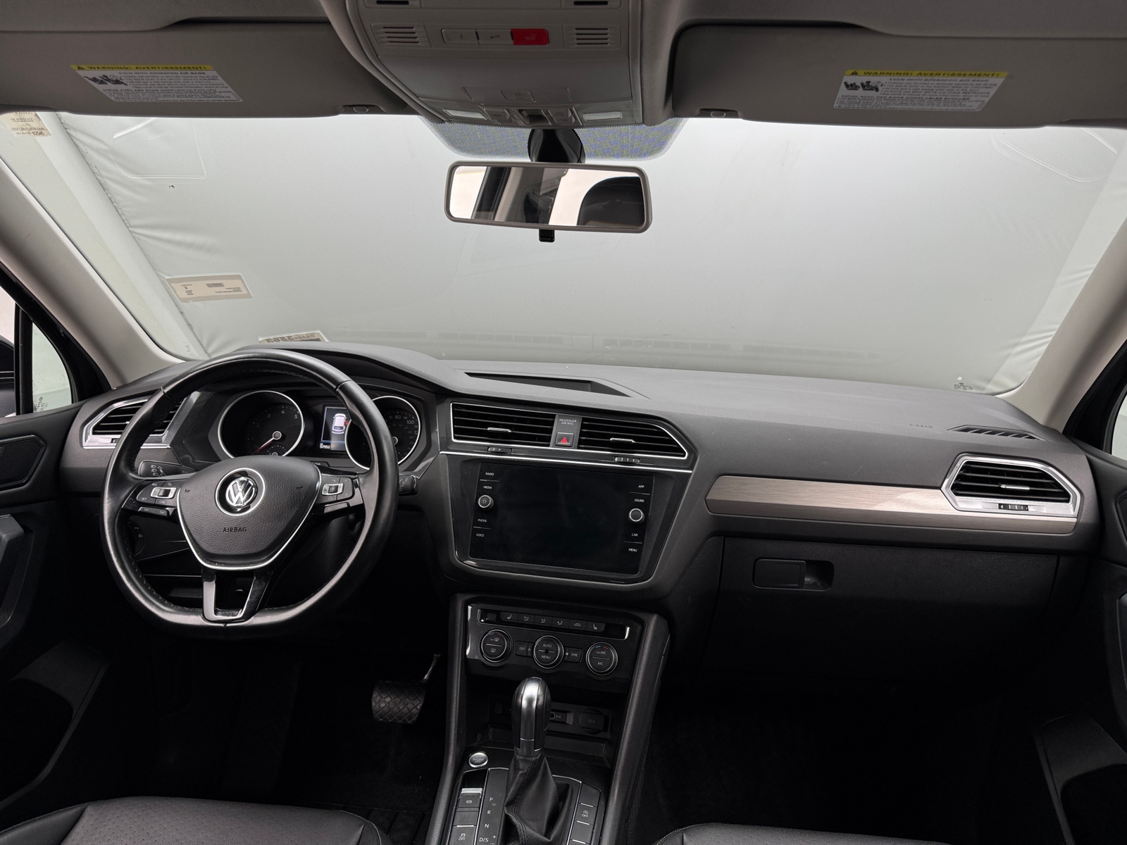 Thumbnail: 2018 Volkswagen Tiguan - 2