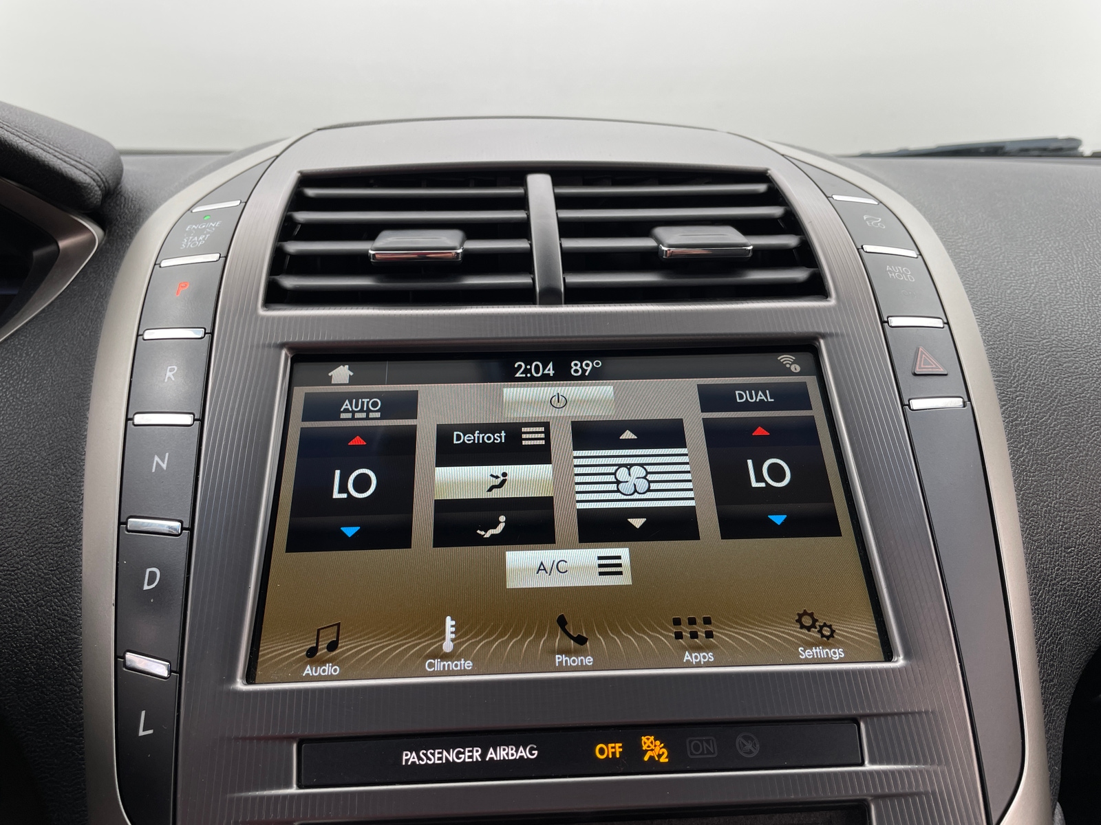 Thumbnail: 2017 Lincoln MKZ - 3