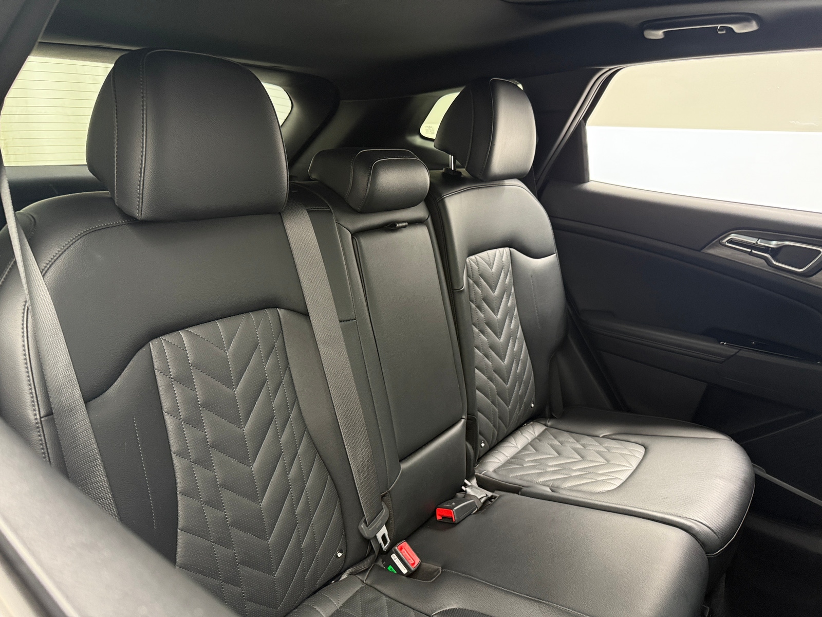 Thumbnail: 2023 Kia Sportage - 5