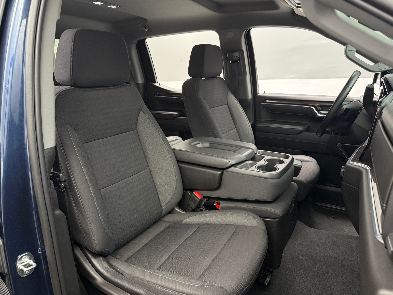 Thumbnail: 2023 Chevrolet Silverado 1500 - 2