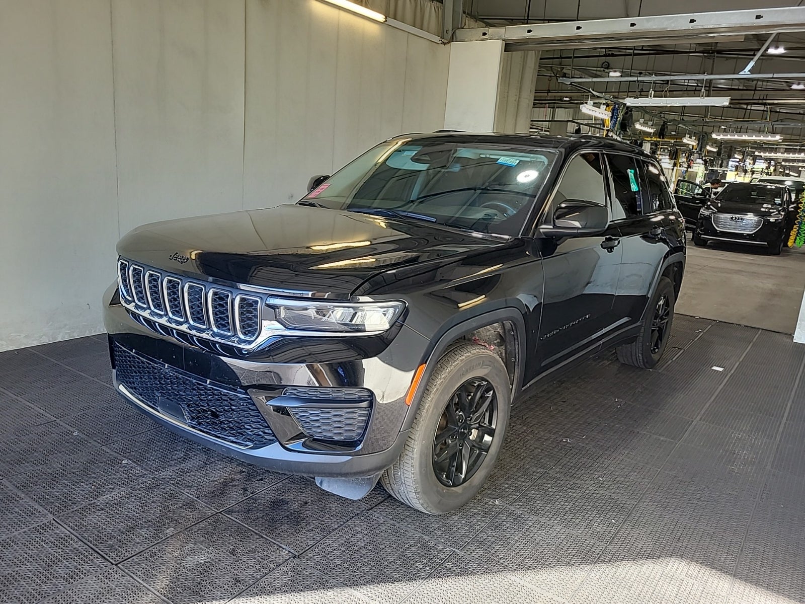 2023 Jeep Grand Cherokee Laredo