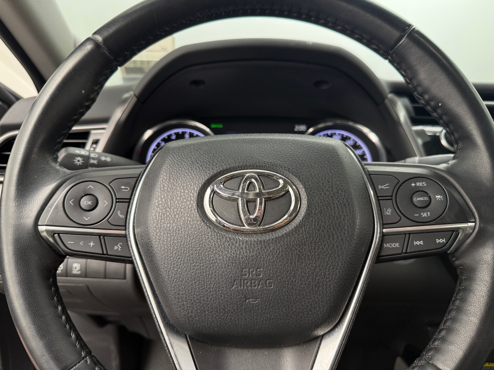 Thumbnail: 2020 Toyota Camry - 4