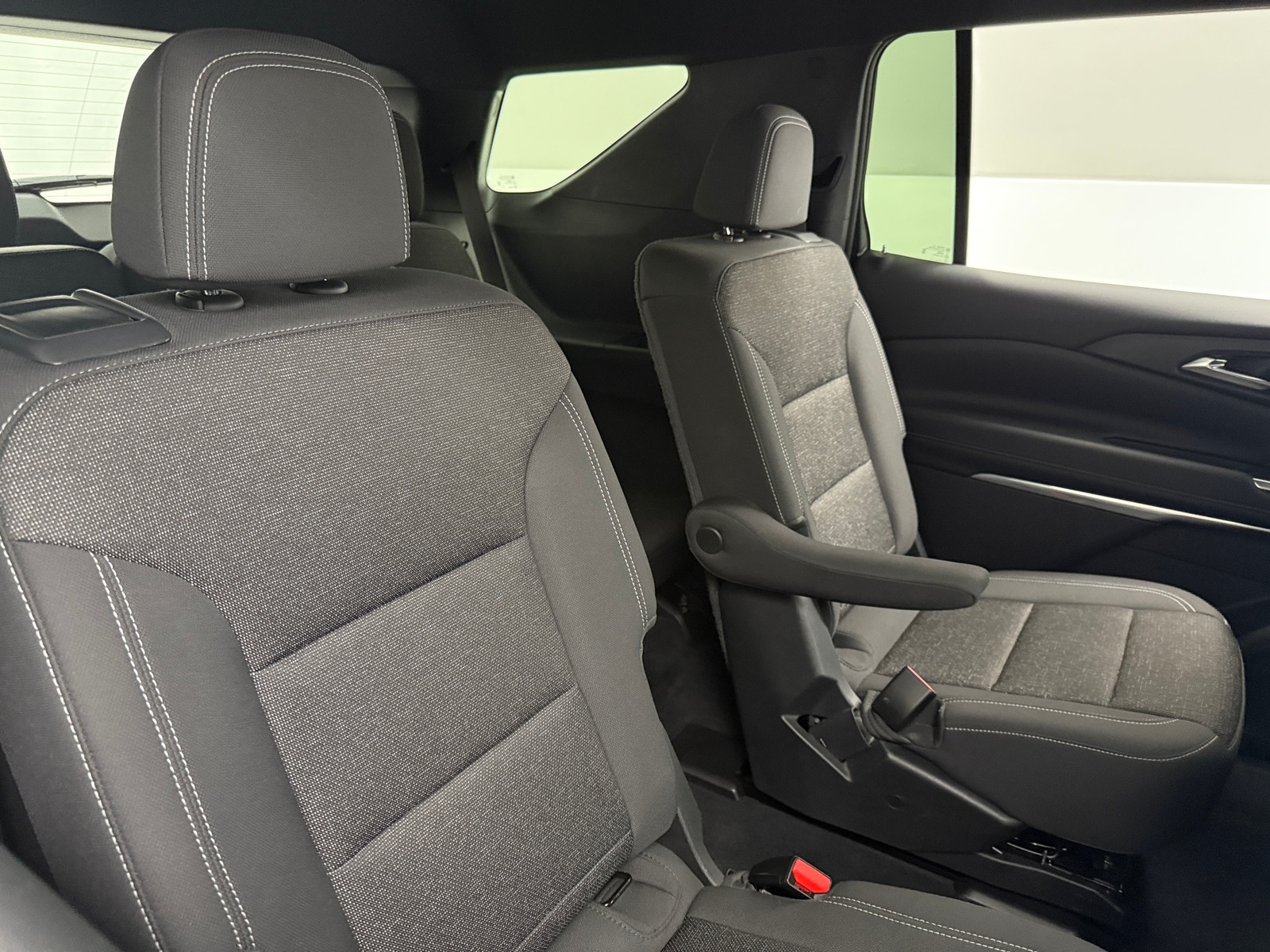 Thumbnail: 2024 Chevrolet Traverse - 6