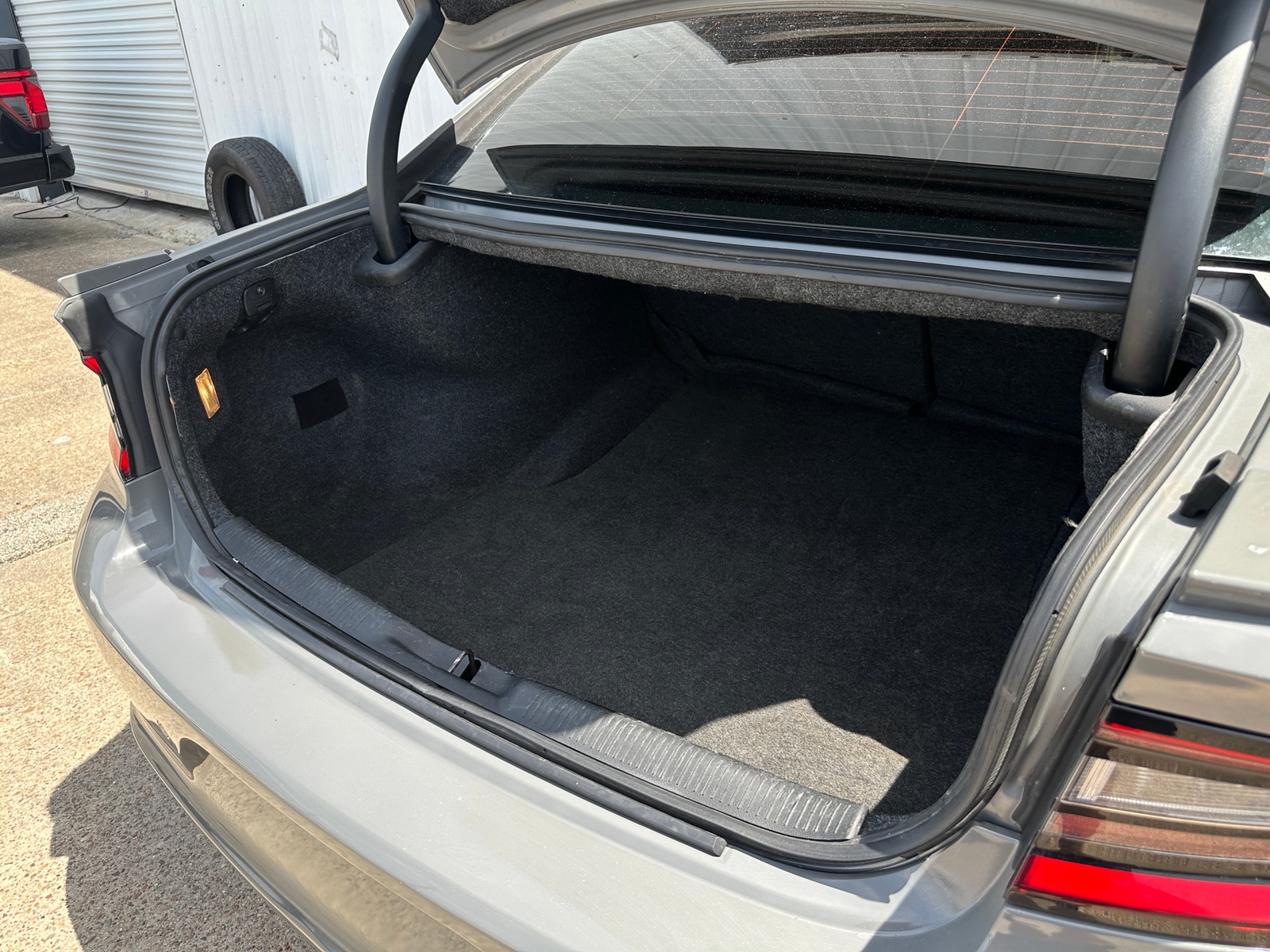 Thumbnail: 2019 Dodge Charger - 7