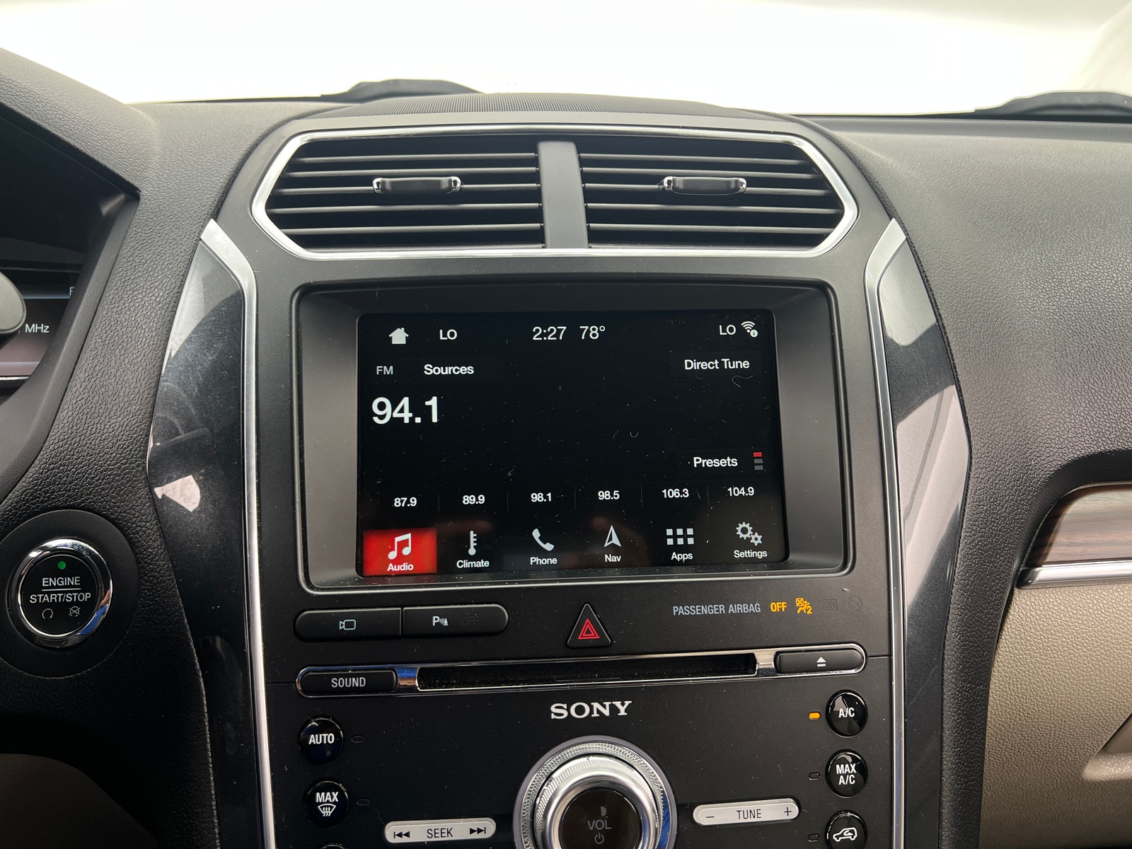 Thumbnail: 2018 Ford Explorer - 3