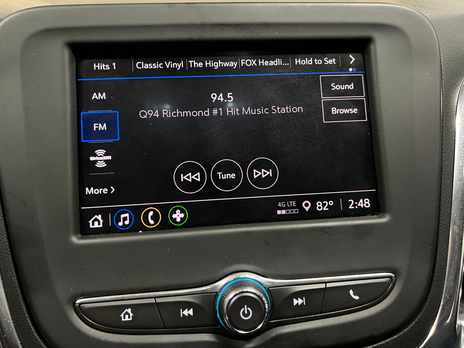 Thumbnail: 2023 Chevrolet Equinox - 4