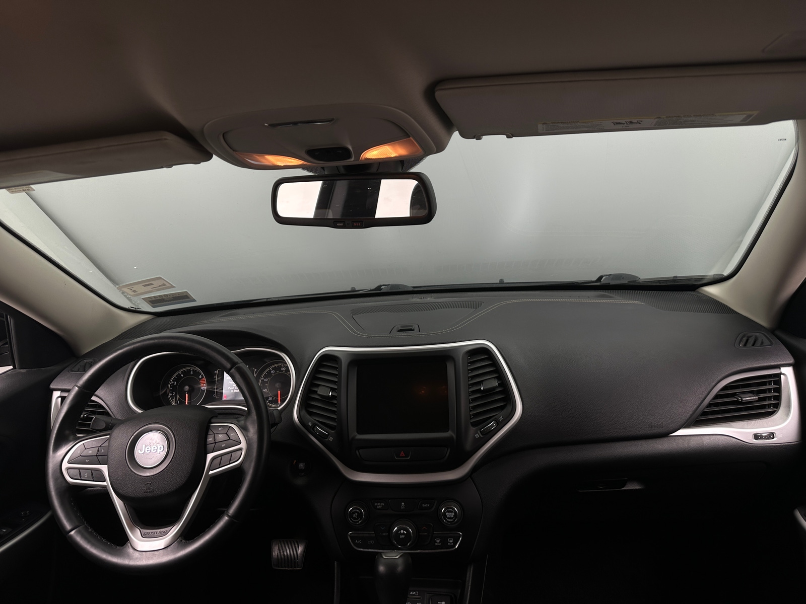Thumbnail: 2018 Jeep Cherokee - 3