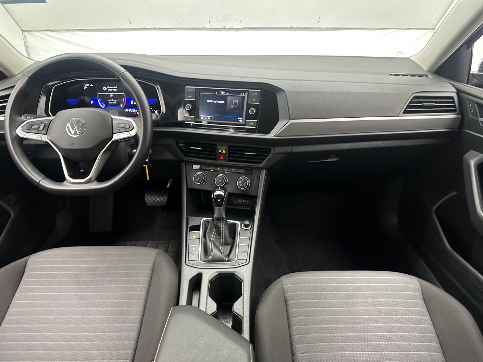 Thumbnail: 2024 Volkswagen Jetta - 3