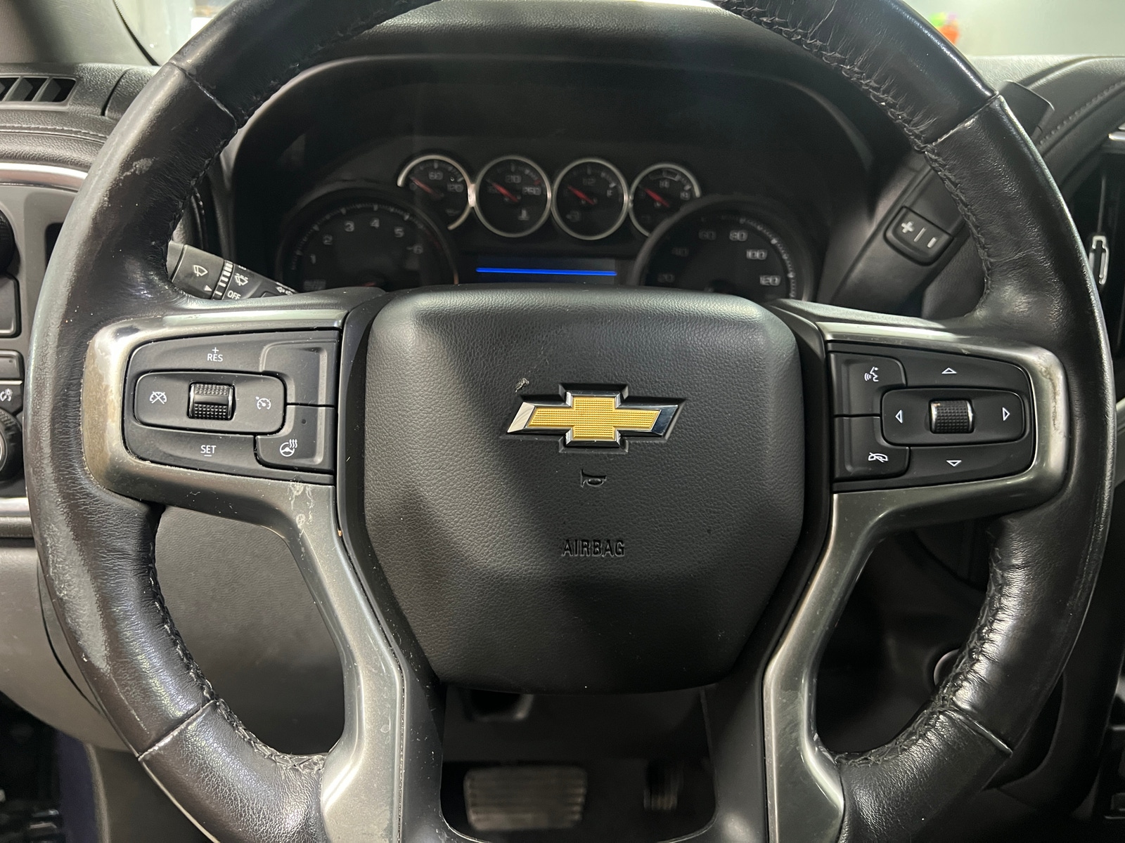 Thumbnail: 2020 Chevrolet Silverado 1500 - 5