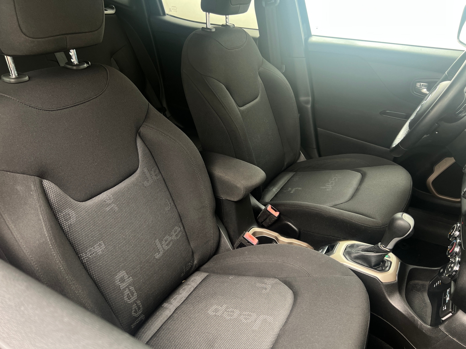 Thumbnail: 2017 Jeep Renegade - 2