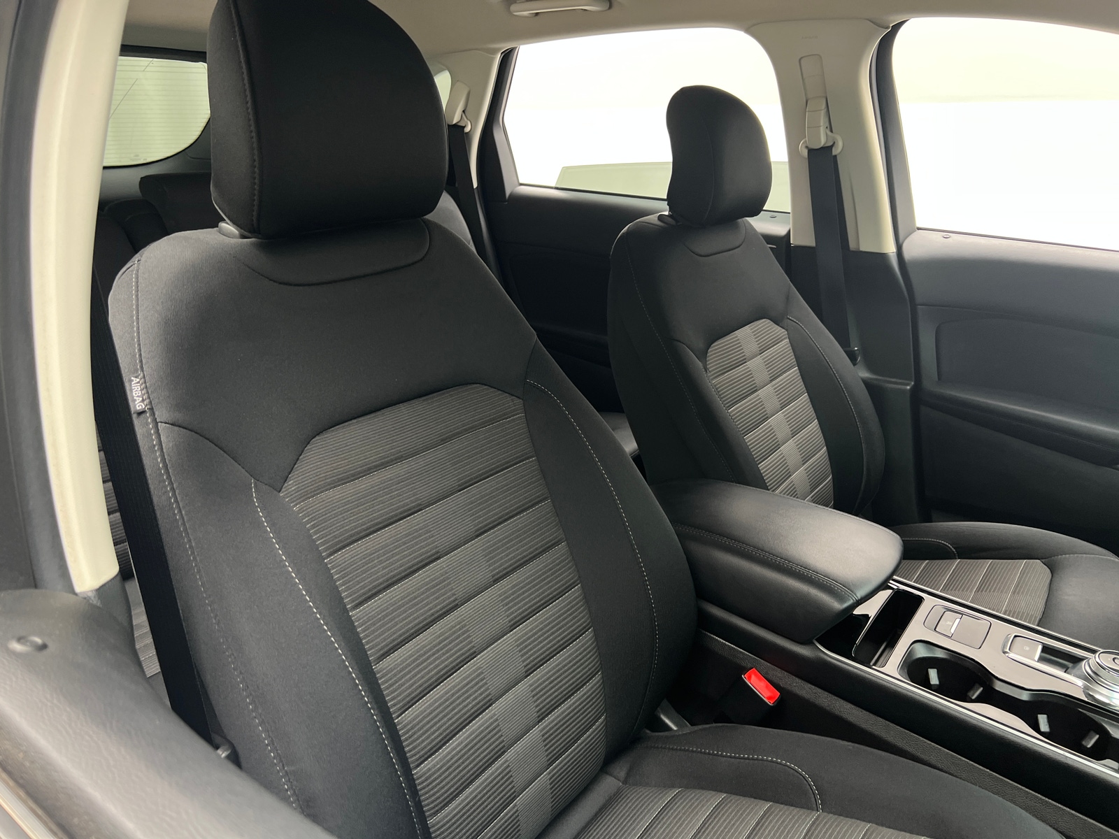 Thumbnail: 2019 Ford Edge - 2