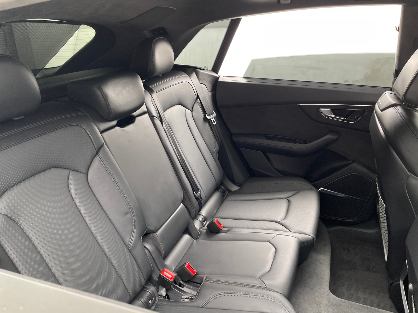 Thumbnail: 2019 Audi Q8 - 5