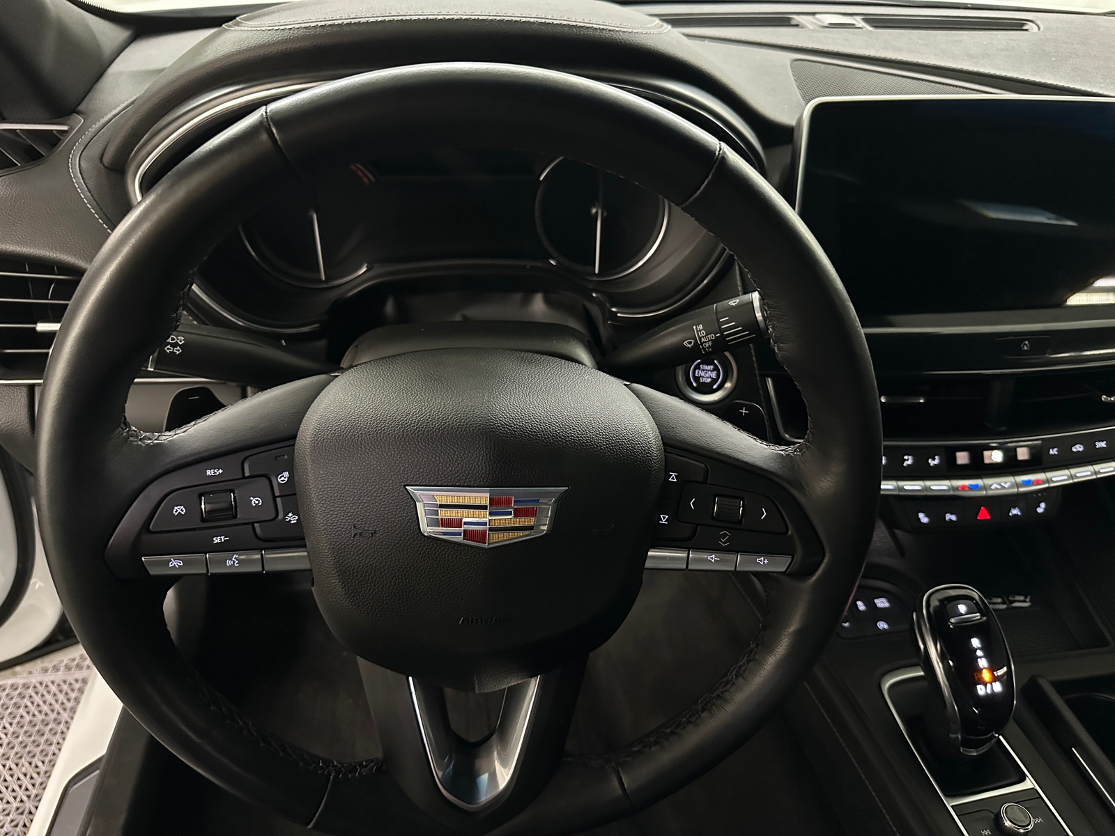 Thumbnail: 2022 Cadillac CT5 - 4