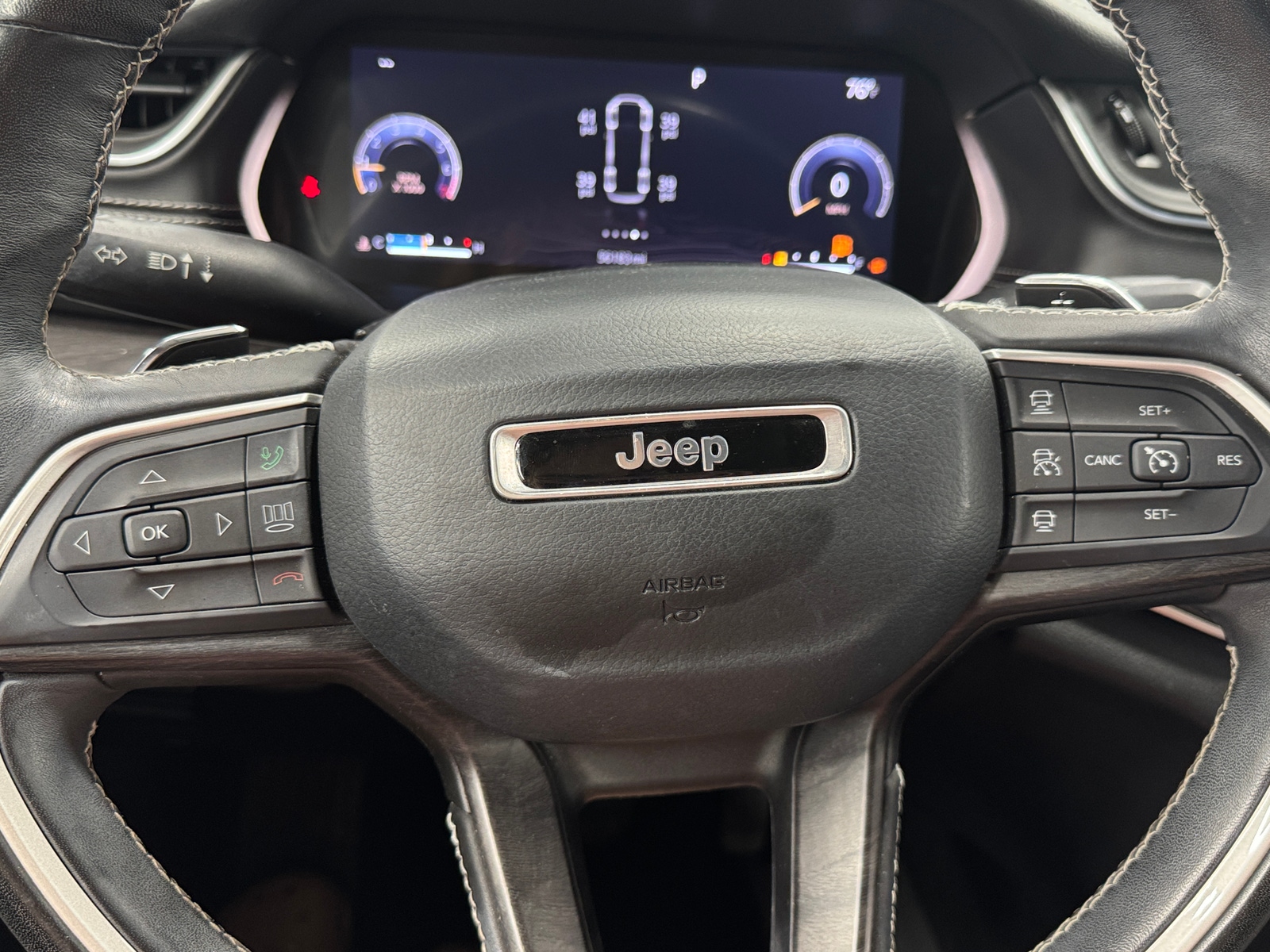 Thumbnail: 2021 Jeep Grand Cherokee L - 4