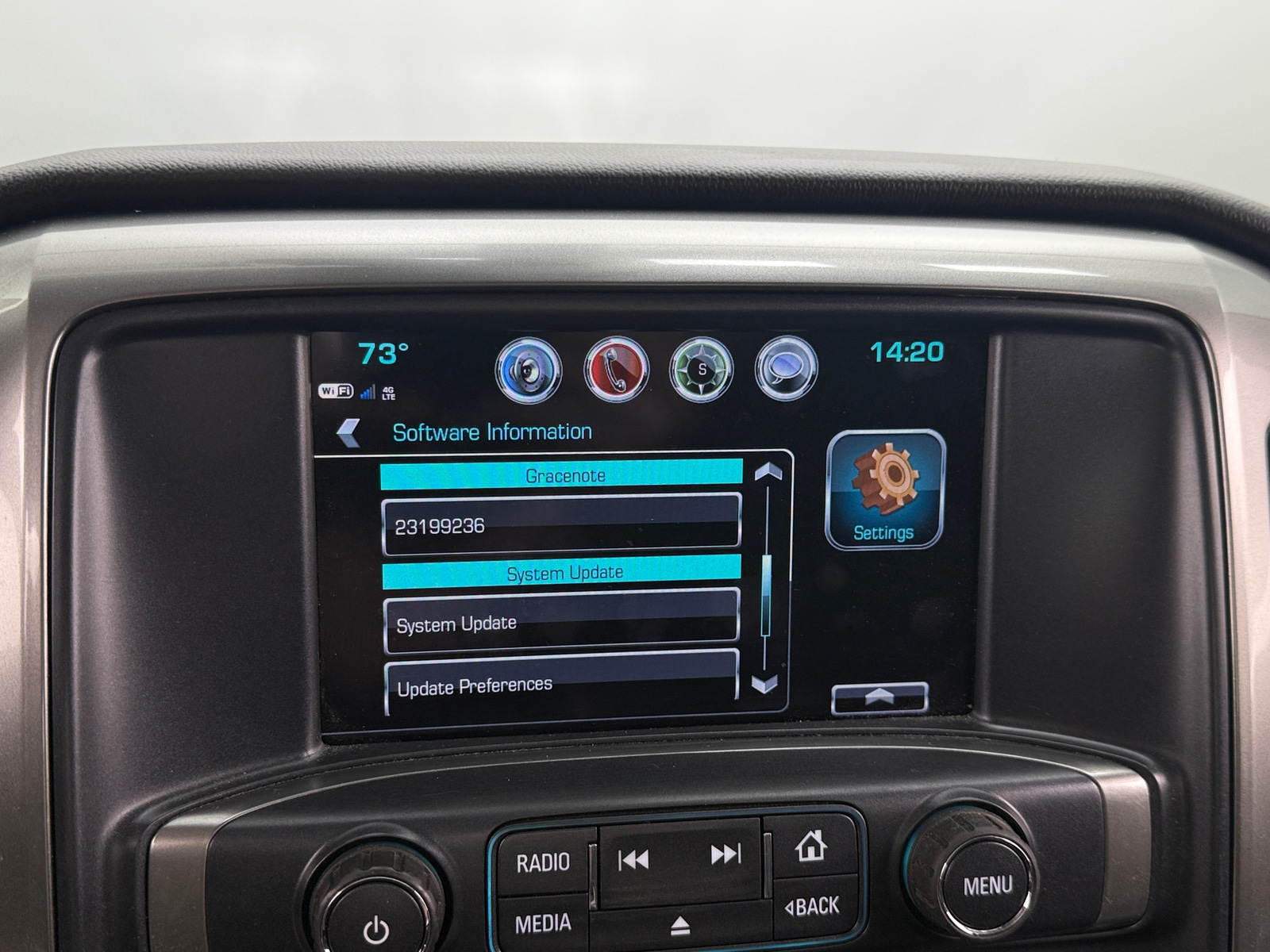 Thumbnail: 2018 Chevrolet Silverado 1500 - 4
