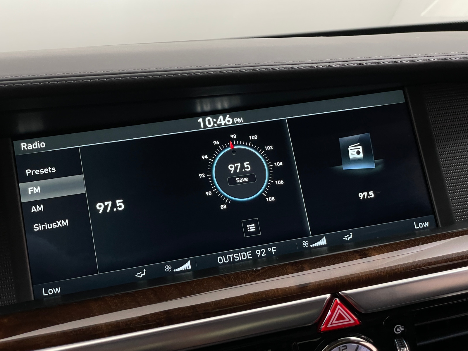 Thumbnail: 2017 Genesis G90 - 3