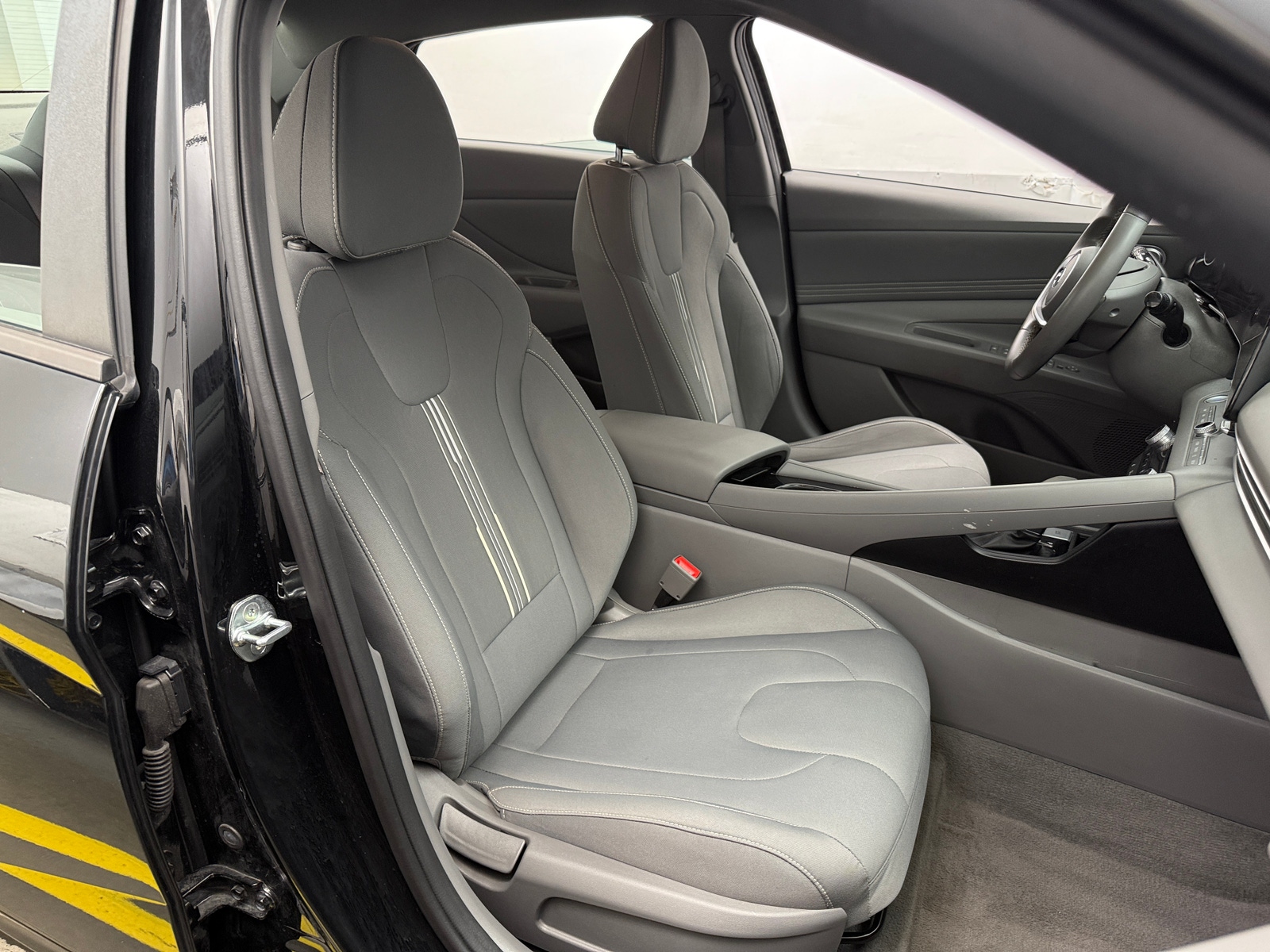 Thumbnail: 2023 Hyundai Elantra - 2