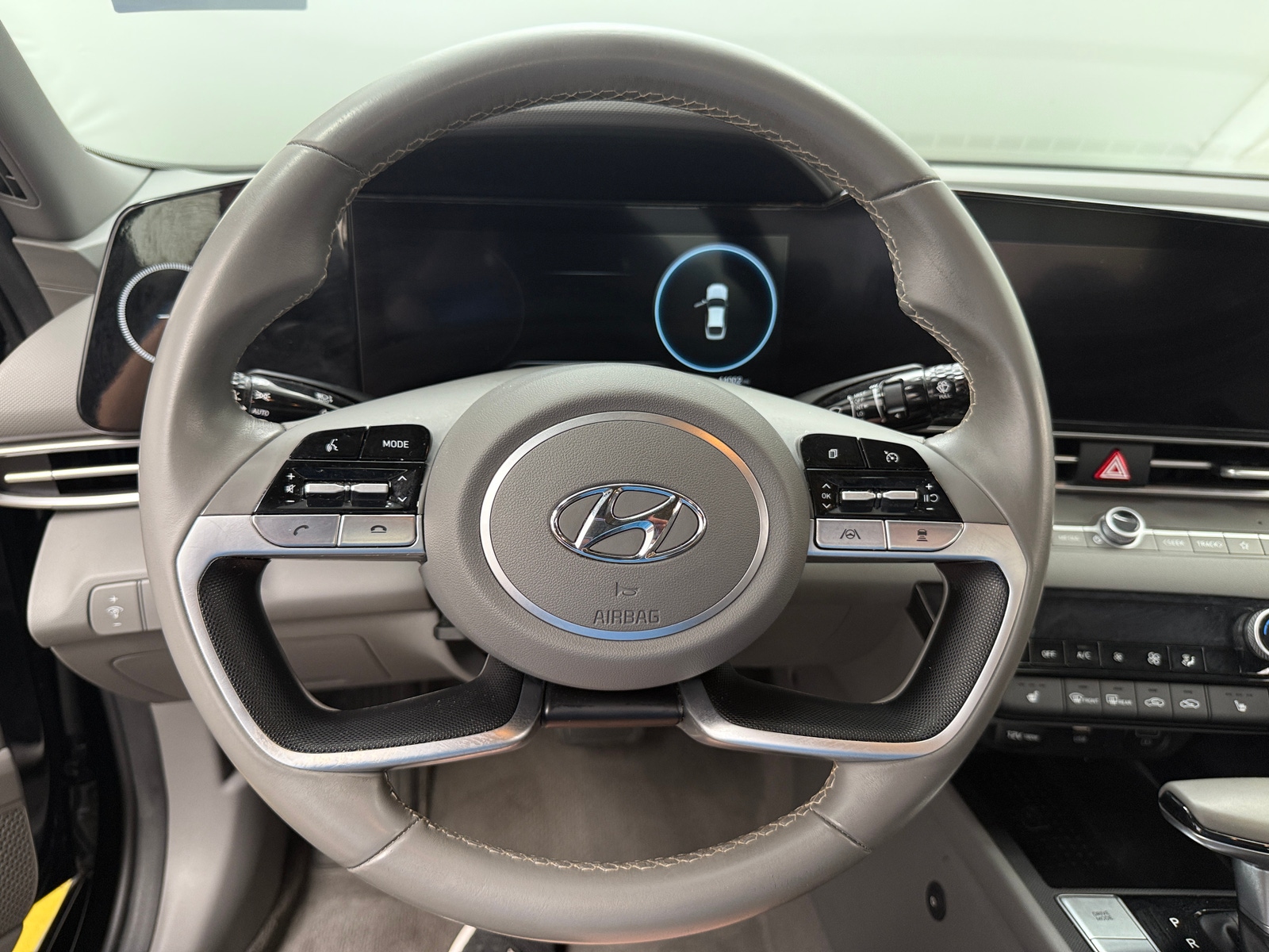 Thumbnail: 2023 Hyundai Elantra - 5