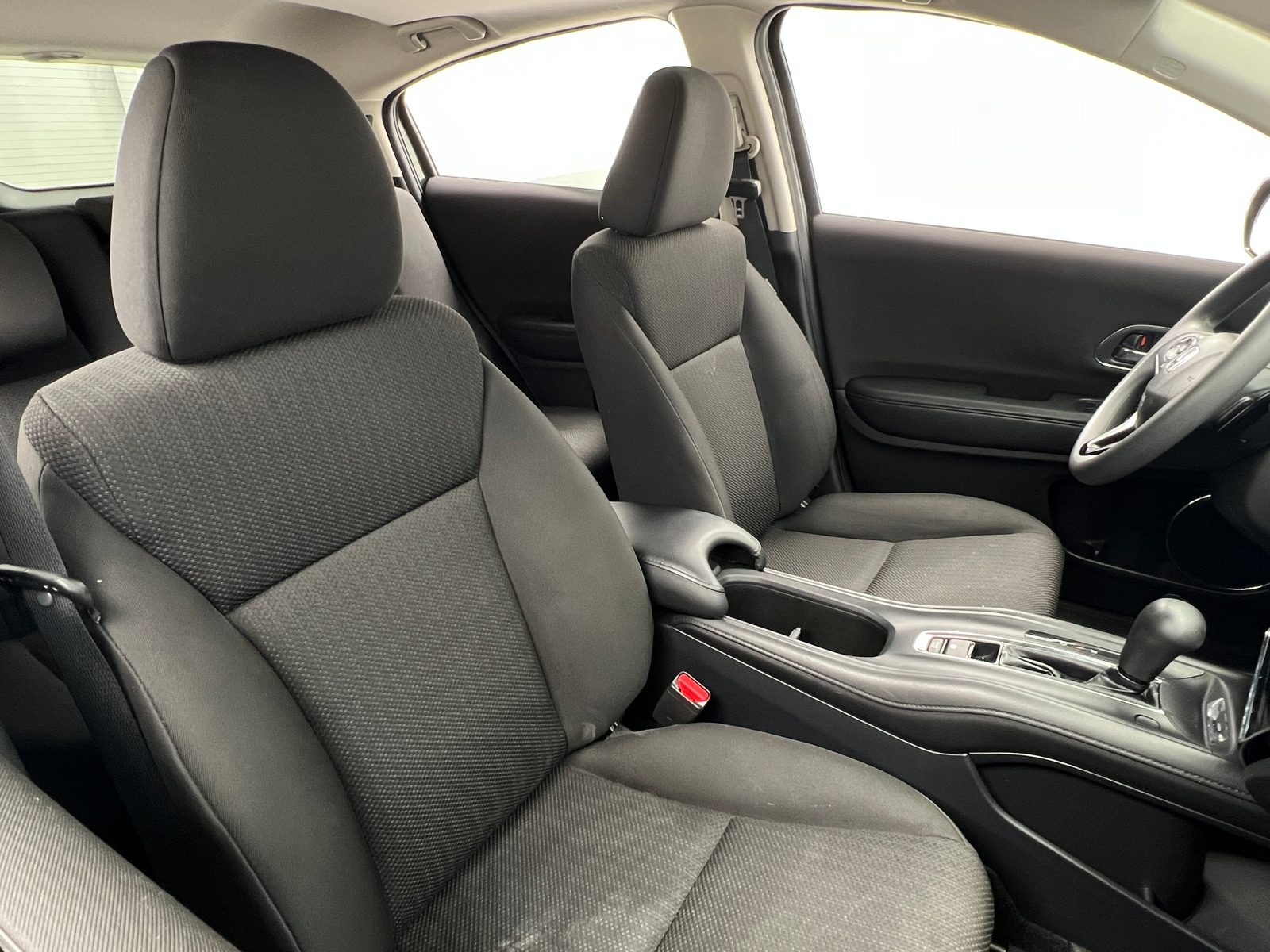 Thumbnail: 2016 Honda HR-V - 2