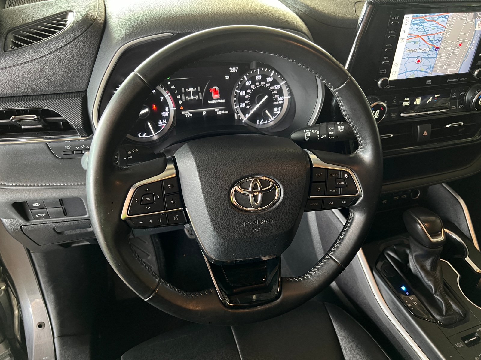 Thumbnail: 2021 Toyota Highlander - 4