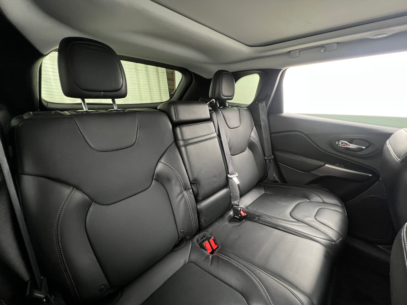 Thumbnail: 2019 Jeep Cherokee - 5