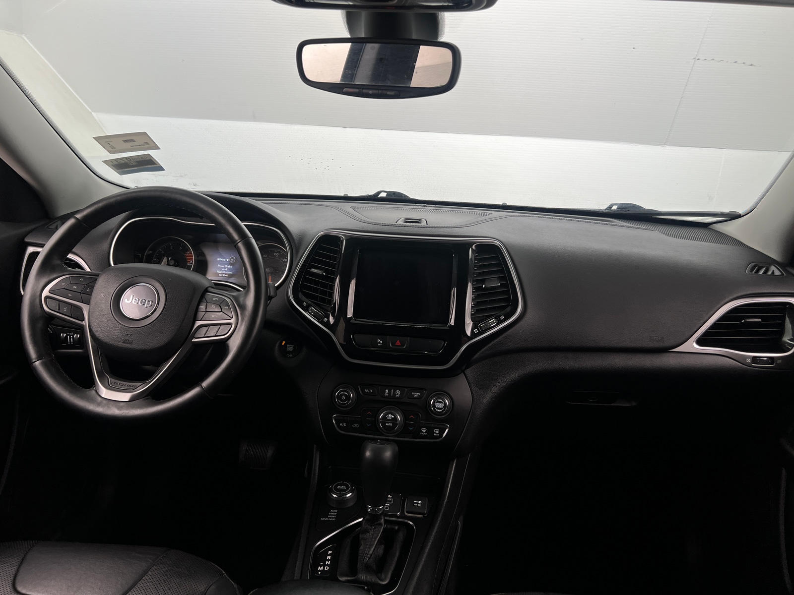 Thumbnail: 2019 Jeep Cherokee - 2