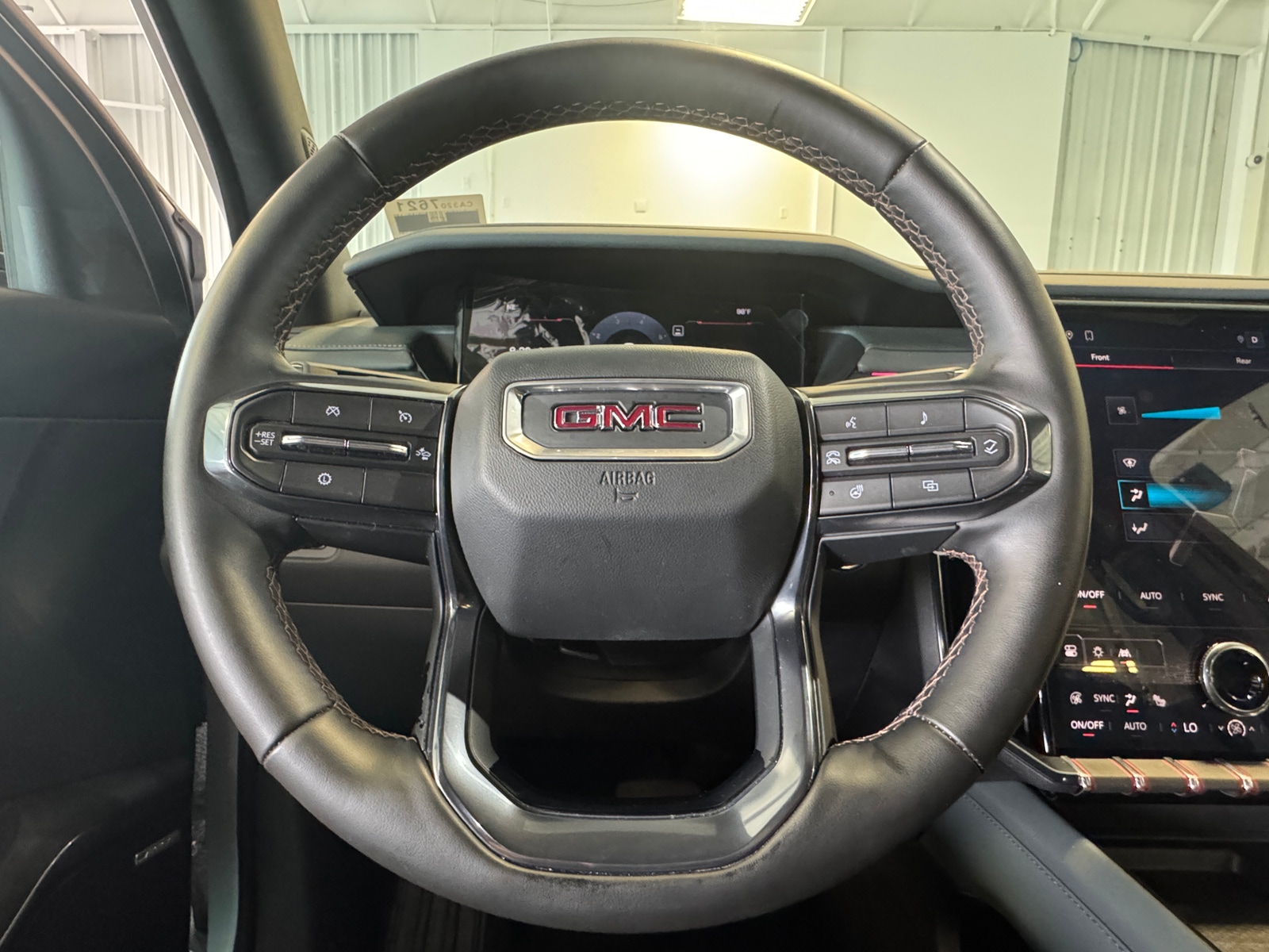 Thumbnail: 2024 GMC Acadia - 5