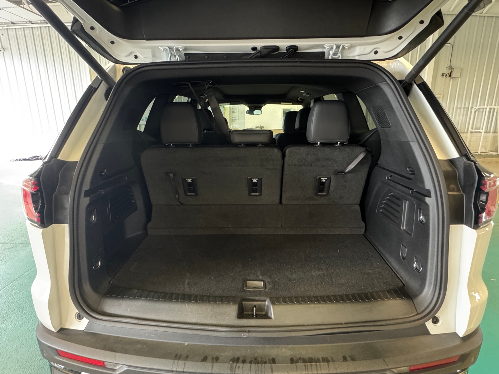 Thumbnail: 2024 GMC Acadia - 7