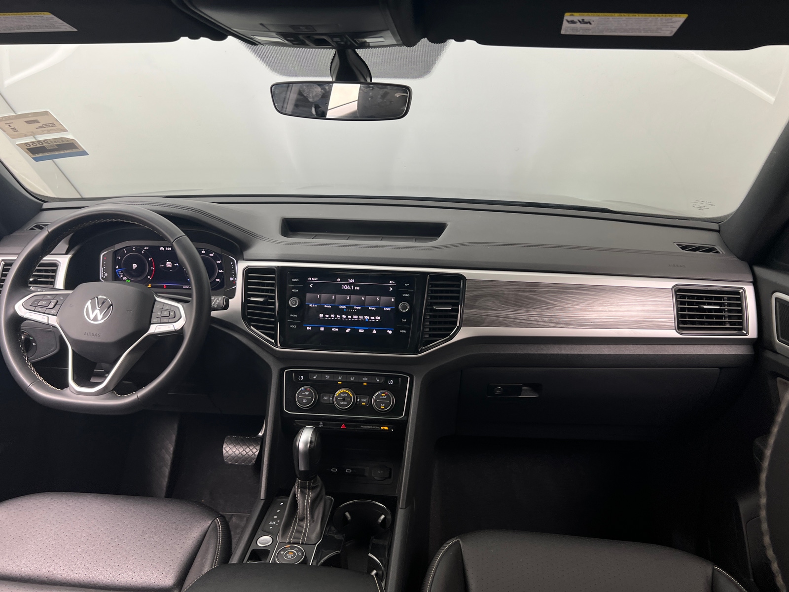 Thumbnail: 2022 Volkswagen Atlas - 2