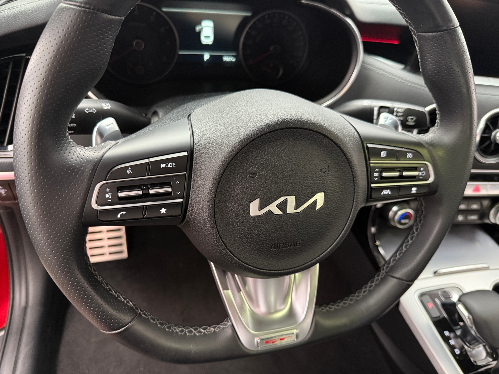 Thumbnail: 2022 Kia Stinger - 4