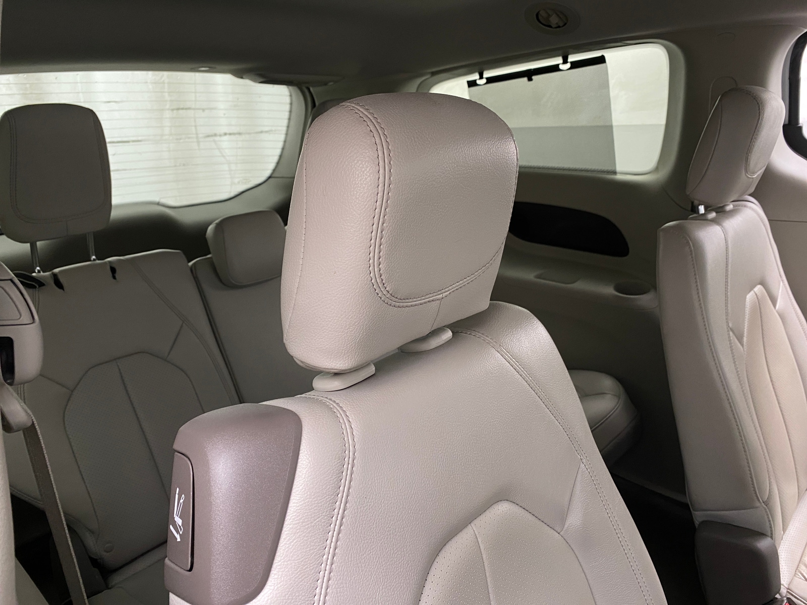 Thumbnail: 2020 Chrysler Pacifica - 5