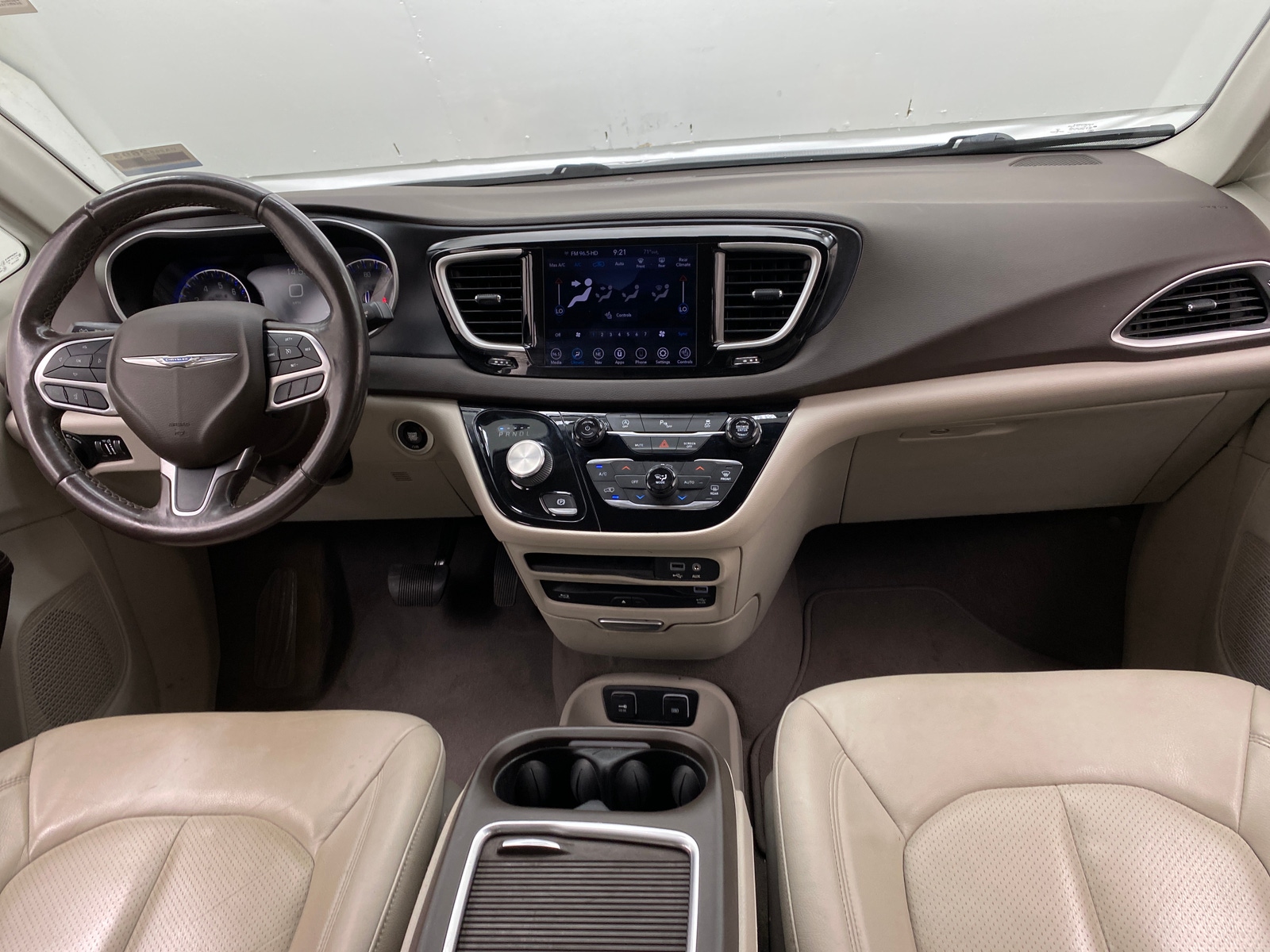 Thumbnail: 2020 Chrysler Pacifica - 2