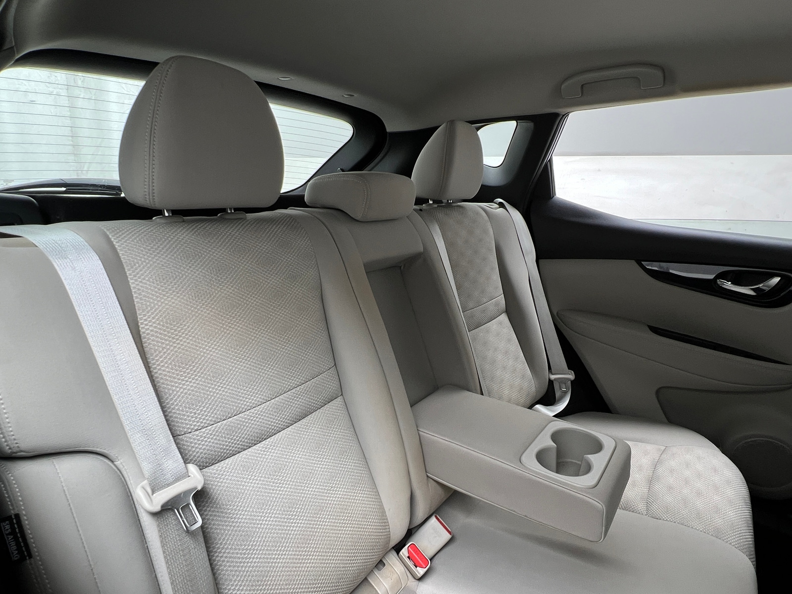 Thumbnail: 2020 Nissan Rogue Sport - 6